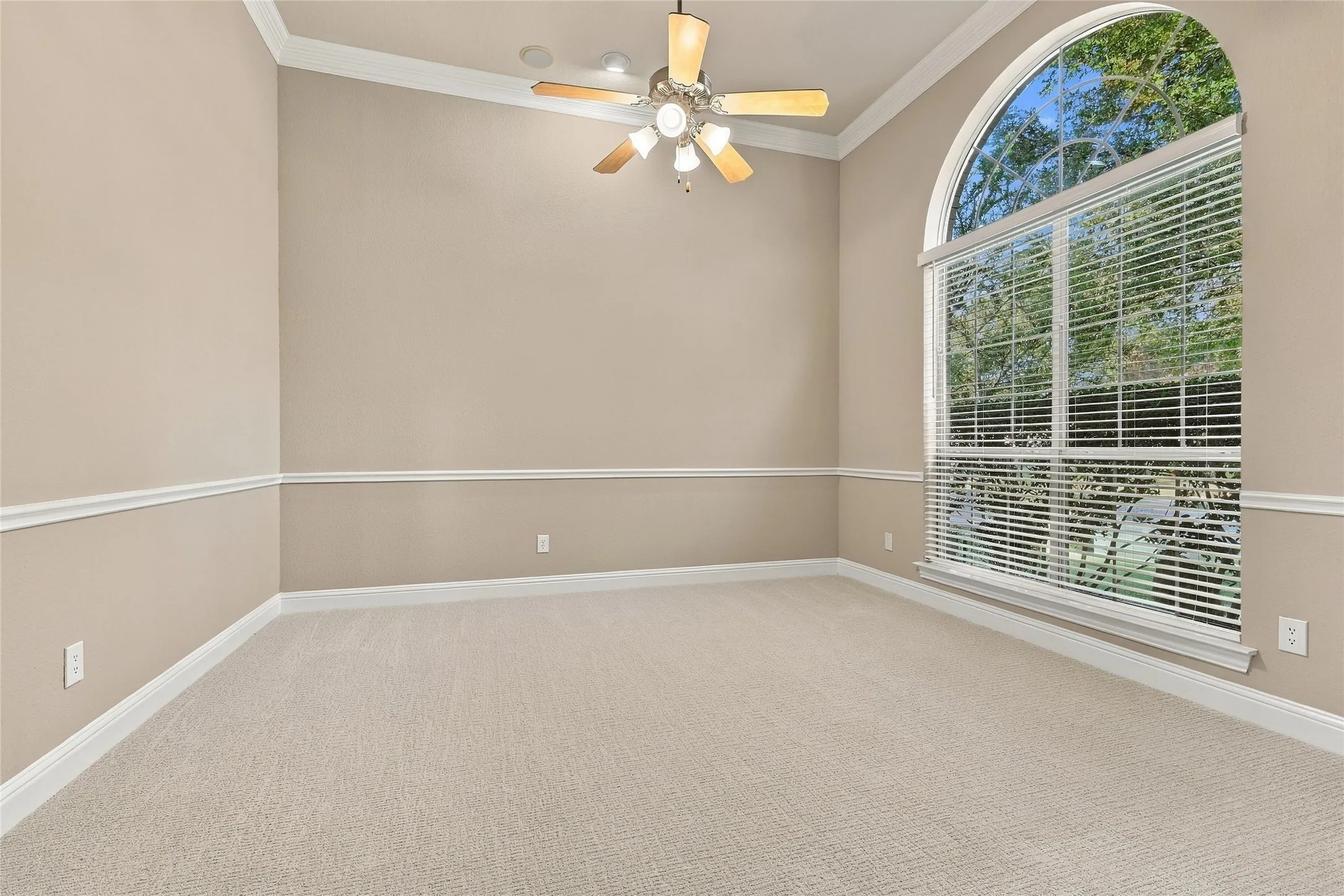 Single Family Residence For Sale in Collin County , 1908 San Carlos Avenue, Allen, Texas 75002, 5 Bedroom, 3 Bathroom, 3 Garage spaces, 3,276 Sqft, built in 2001, mls#21407553, Real Estate Agent in Allen, Homes For Sale in Collin county, Homes For Sale in Allen, Realtor in Allen Texas, Real Estate Brokerage Independent Realty Texas, Luminita Cordes Realtor
