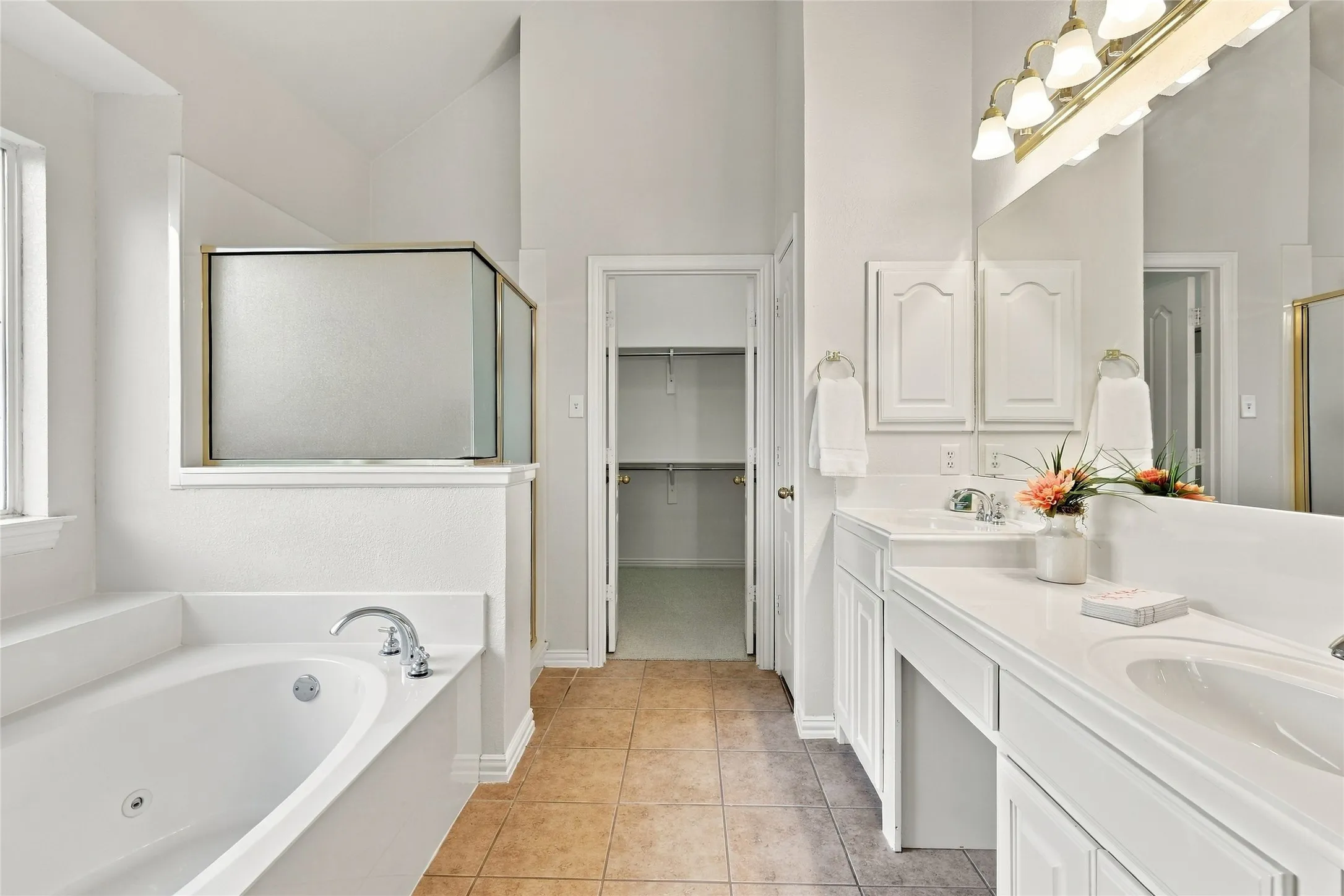 Single Family Residence For Sale in Collin County , 1908 San Carlos Avenue, Allen, Texas 75002, 5 Bedroom, 3 Bathroom, 3 Garage spaces, 3,276 Sqft, built in 2001, mls#21407553, Real Estate Agent in Allen, Homes For Sale in Collin county, Homes For Sale in Allen, Realtor in Allen Texas, Real Estate Brokerage Independent Realty Texas, Luminita Cordes Realtor