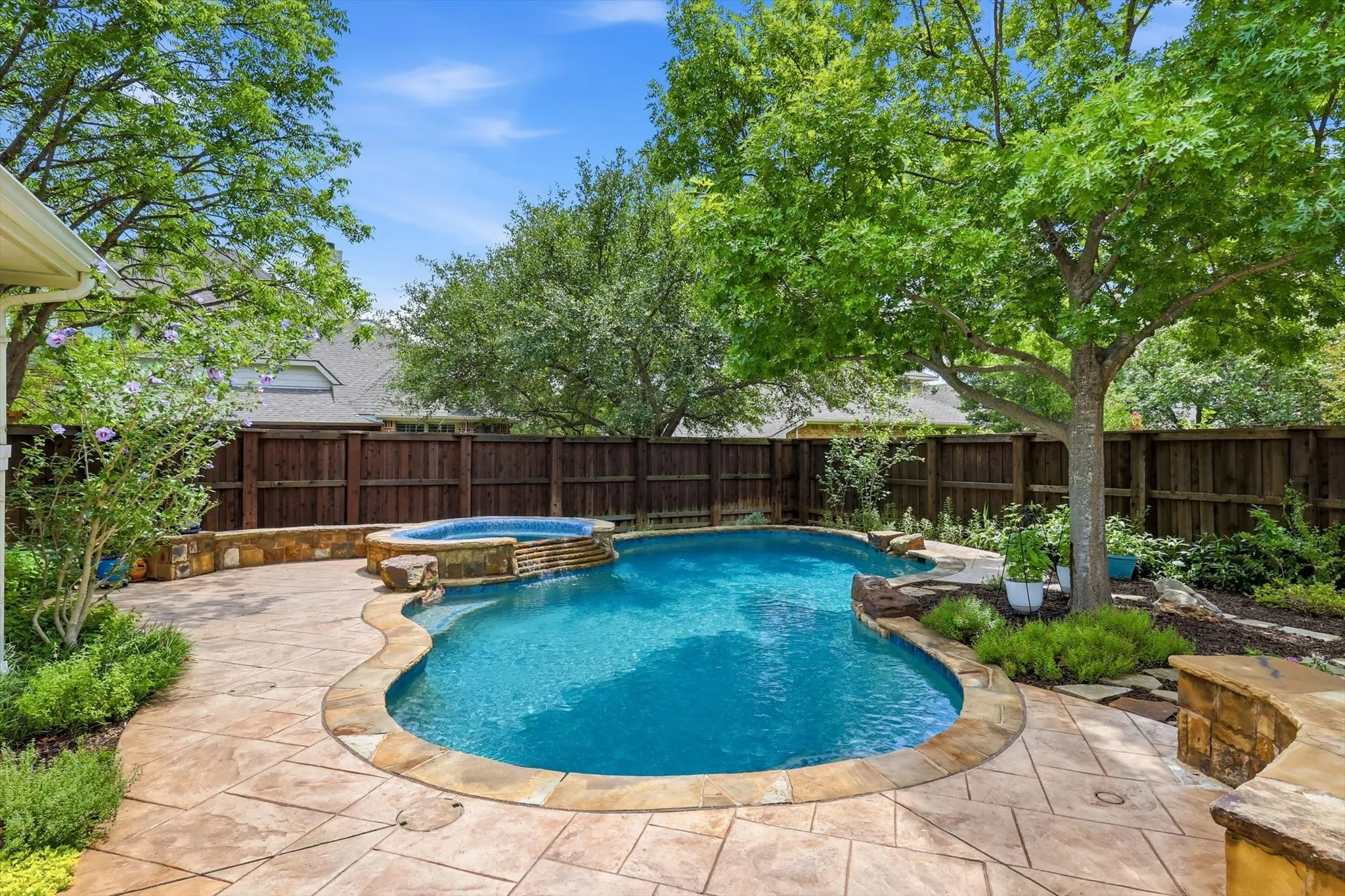 Single Family Residence For Sale in Collin County , 1908 San Carlos Avenue, Allen, Texas 75002, 5 Bedroom, 3 Bathroom, 3 Garage spaces, 3,276 Sqft, built in 2001, mls#21407553, Real Estate Agent in Allen, Homes For Sale in Collin county, Homes For Sale in Allen, Realtor in Allen Texas, Real Estate Brokerage Independent Realty Texas, Luminita Cordes Realtor