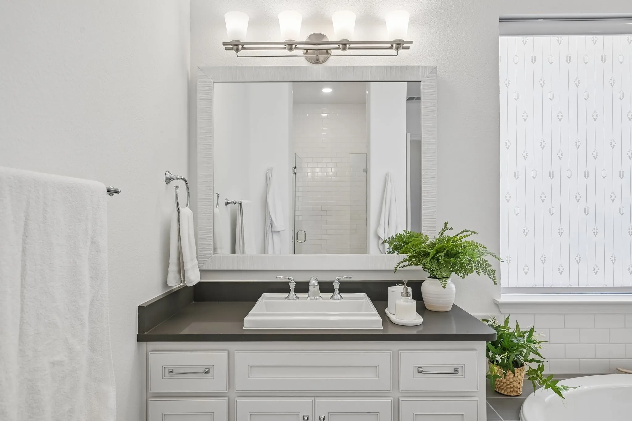 Single Family Residence For Sale in Denton County , 7142 Whiskbroom Drive, Frisco, Texas 75036, 4 Bedroom, 5 Bathroom, 3 Garage spaces, 4,690 Sqft, built in 2020, mls#21408081, Real Estate Agent in Frisco, Homes For Sale in Denton county, Homes For Sale in Frisco, Realtor in Frisco Texas, Real Estate Brokerage Independent Realty Texas, Luminita Cordes Realtor