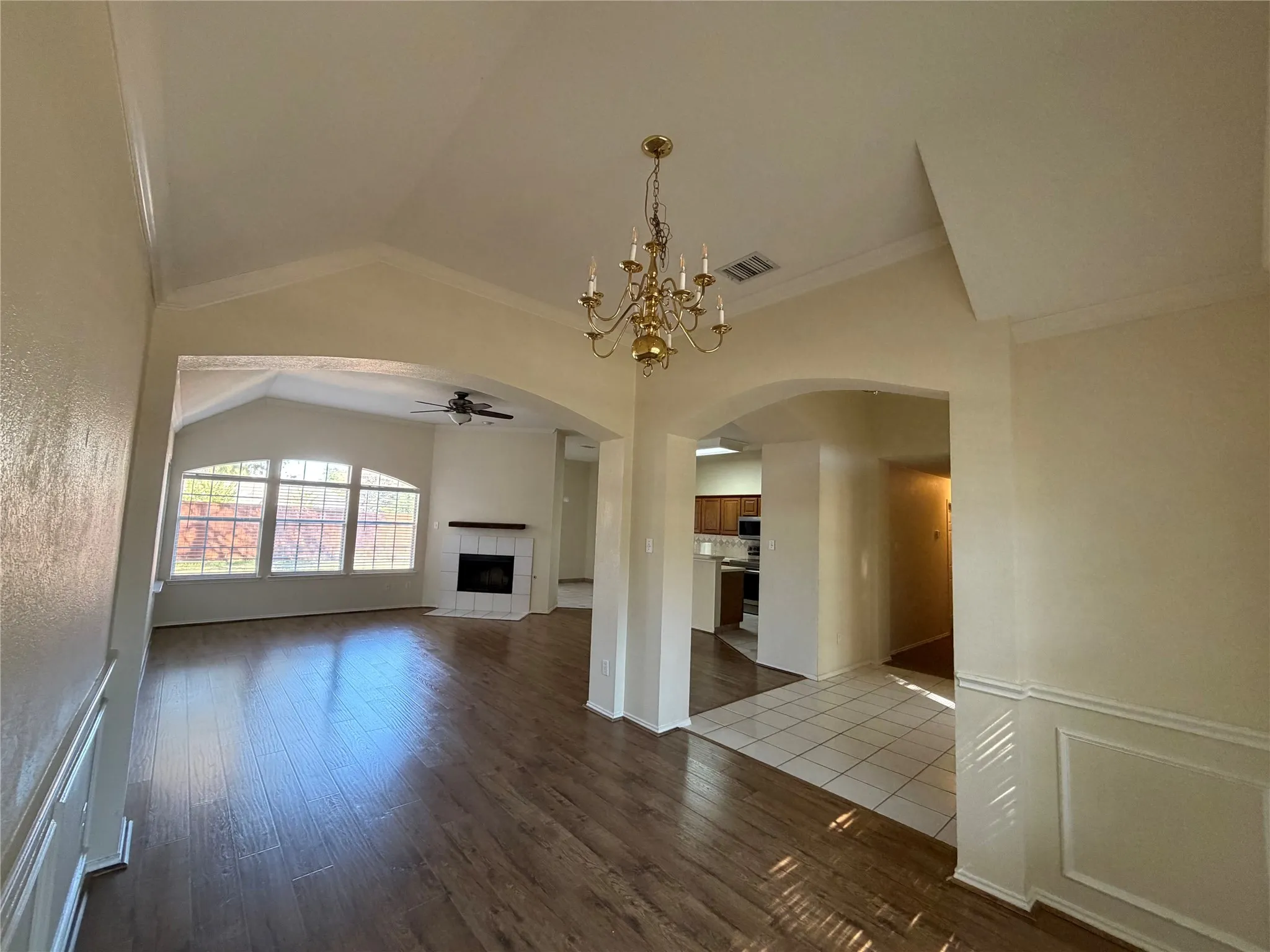 Single Family Residence For Rent in Collin County , 337 Sycamore Drive, Murphy, Texas 75094, 3 Bedroom, 2 Bathroom, 2 Garage spaces, 1,790 Sqft, built in 1995, mls#21408125, Real Estate Agent in Murphy, Homes For Rent in Collin county, Homes For Rent in Murphy, Realtor in Murphy Texas, Real Estate Brokerage Independent Realty Texas, Luminita Cordes Realtor