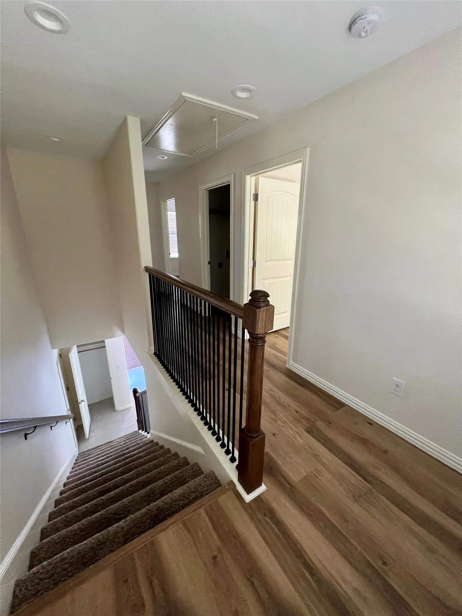 Duplex For Rent in Grayson County , 1528 N Broughton Street 1528, Sherman, Texas 75090, 3 Bedroom, 3 Bathroom, 1 Garage spaces, 1,375 Sqft, built in 2019, mls#21408128, Real Estate Agent in Sherman, Homes For Rent in Grayson county, Homes For Rent in Sherman, Realtor in Sherman Texas, Real Estate Brokerage Independent Realty Texas, Luminita Cordes Realtor