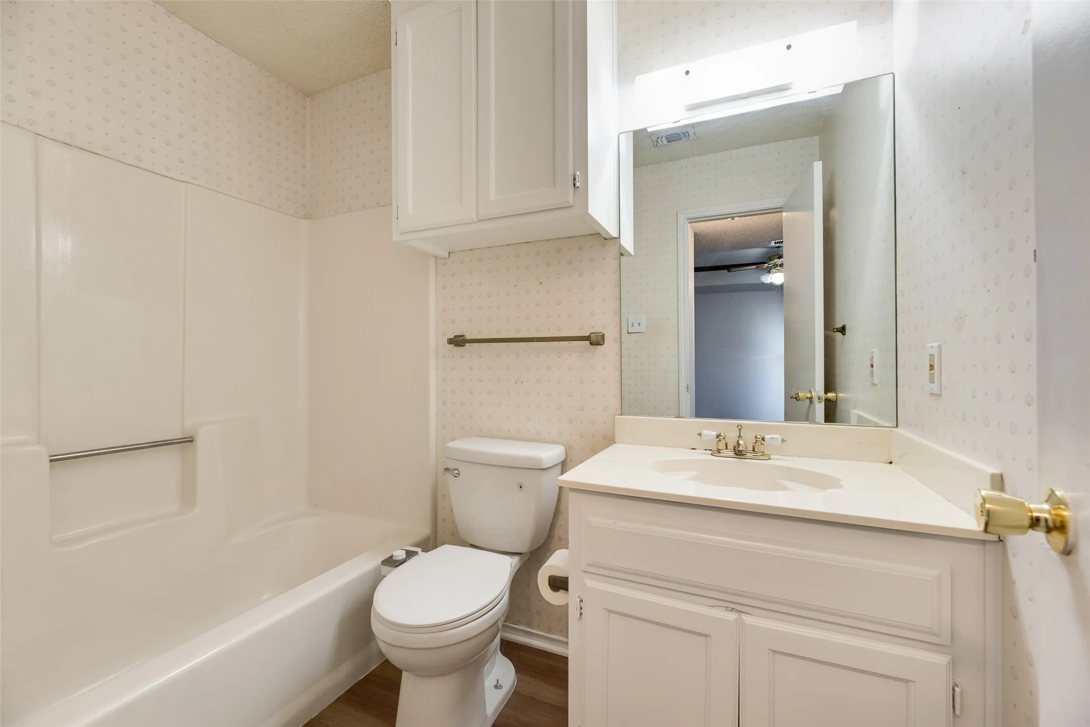 Secoundary
Bathroom