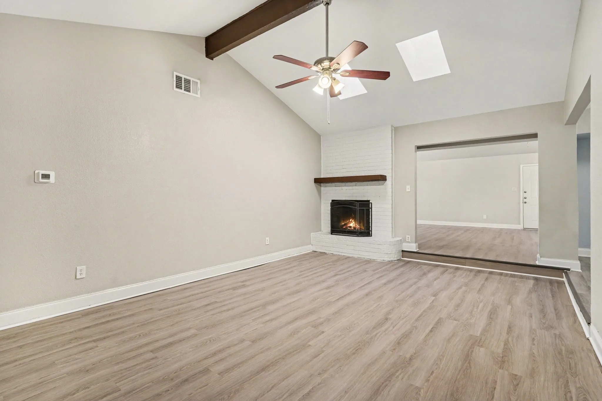 Single Family Residence For Sale in Tarrant County , 124 Sioux Street, Keller, Texas 76248, 3 Bedroom, 2 Bathroom, 2 Garage spaces, 1,905 Sqft, built in 1976, mls#21408129, Real Estate Agent in Keller, Homes For Sale in Tarrant county, Homes For Sale in Keller, Realtor in Keller Texas, Real Estate Brokerage Independent Realty Texas, Luminita Cordes Realtor