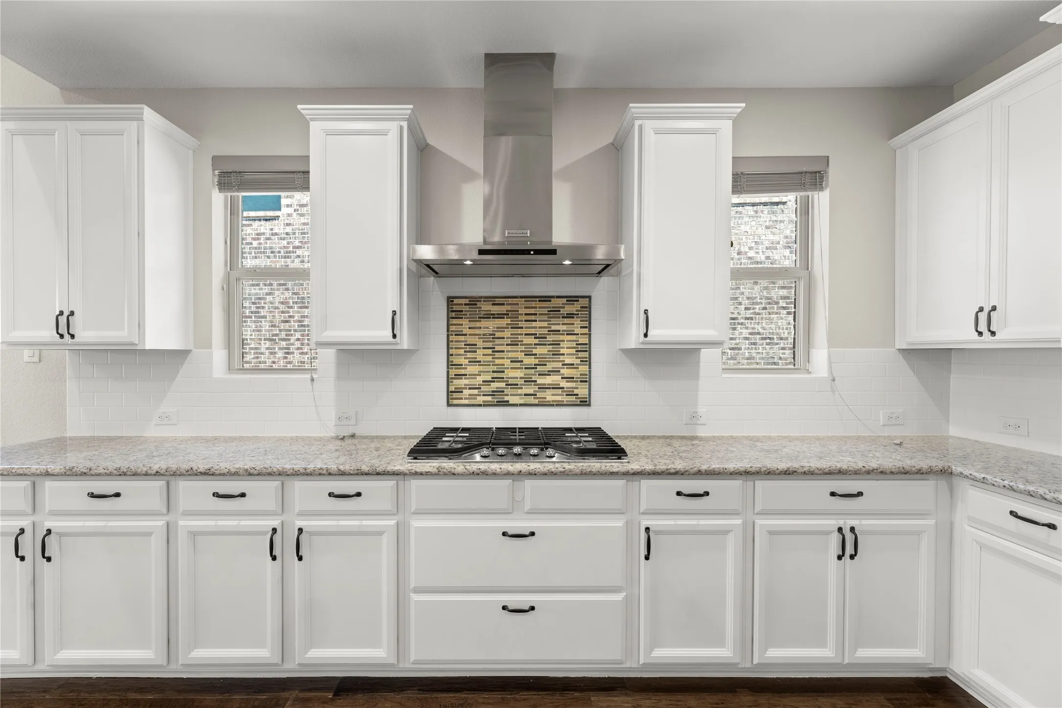Single Family Residence For Sale in Denton County , 740 Sundrop Drive, Little Elm, Texas 75068, 5 Bedroom, 4 Bathroom, 2 Garage spaces, 4,077 Sqft, built in 2015, mls#21408087, Real Estate Agent in Little Elm, Homes For Sale in Denton county, Homes For Sale in Little Elm, Realtor in Little Elm Texas, Real Estate Brokerage Independent Realty Texas, Luminita Cordes Realtor