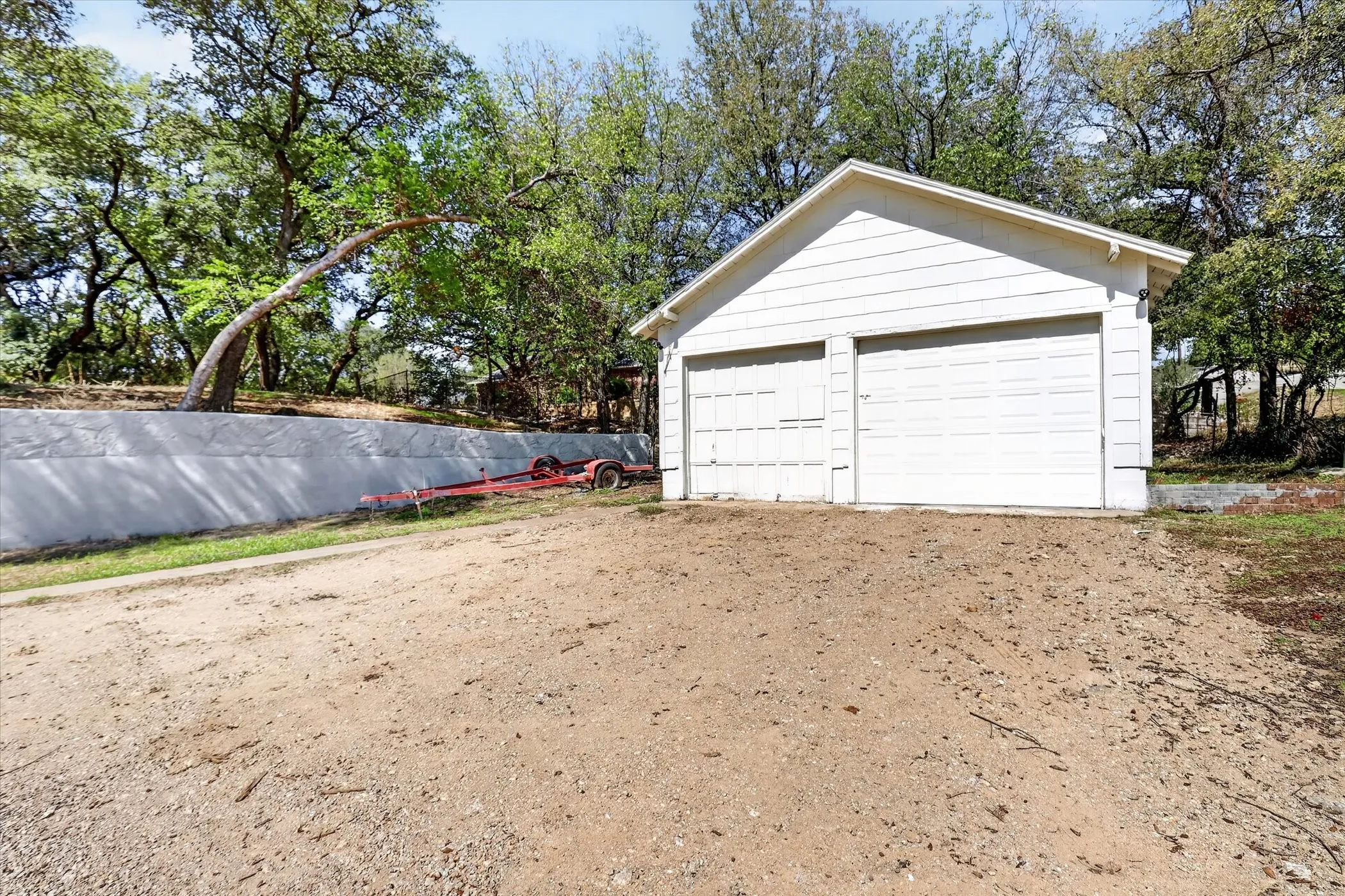 Single Family Residence For Sale in Parker County , 71 Crown Road, Willow Park, Texas 76087, 3 Bedroom, 2 Bathroom, 2 Garage spaces, 1,534 Sqft, built in 1930, mls#21408037, Real Estate Agent in Willow Park, Homes For Sale in Parker county, Homes For Sale in Willow Park, Realtor in Willow Park Texas, Real Estate Brokerage Independent Realty Texas, Luminita Cordes Realtor