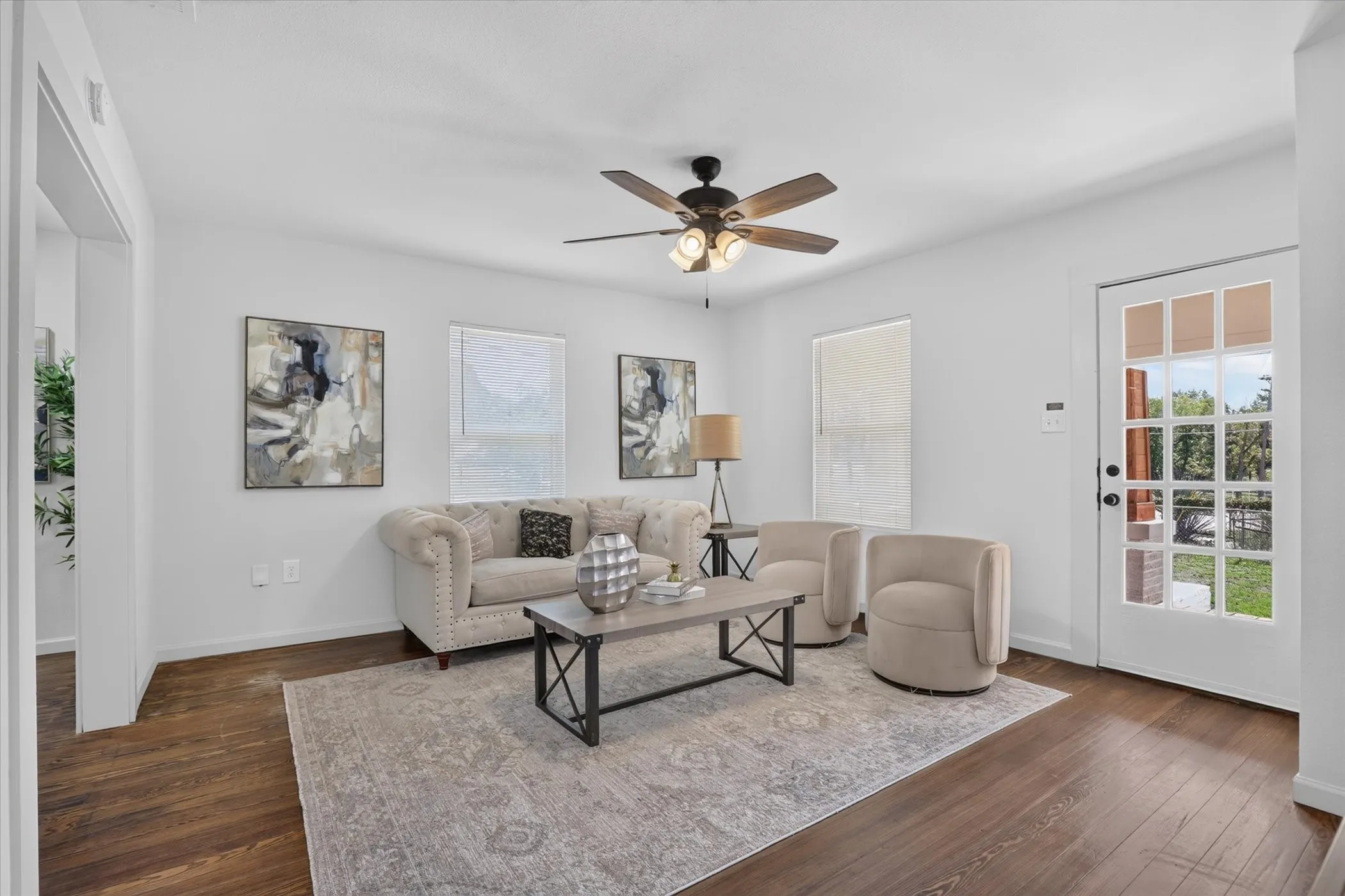 Single Family Residence For Sale in Parker County , 71 Crown Road, Willow Park, Texas 76087, 3 Bedroom, 2 Bathroom, 2 Garage spaces, 1,534 Sqft, built in 1930, mls#21408037, Real Estate Agent in Willow Park, Homes For Sale in Parker county, Homes For Sale in Willow Park, Realtor in Willow Park Texas, Real Estate Brokerage Independent Realty Texas, Luminita Cordes Realtor
