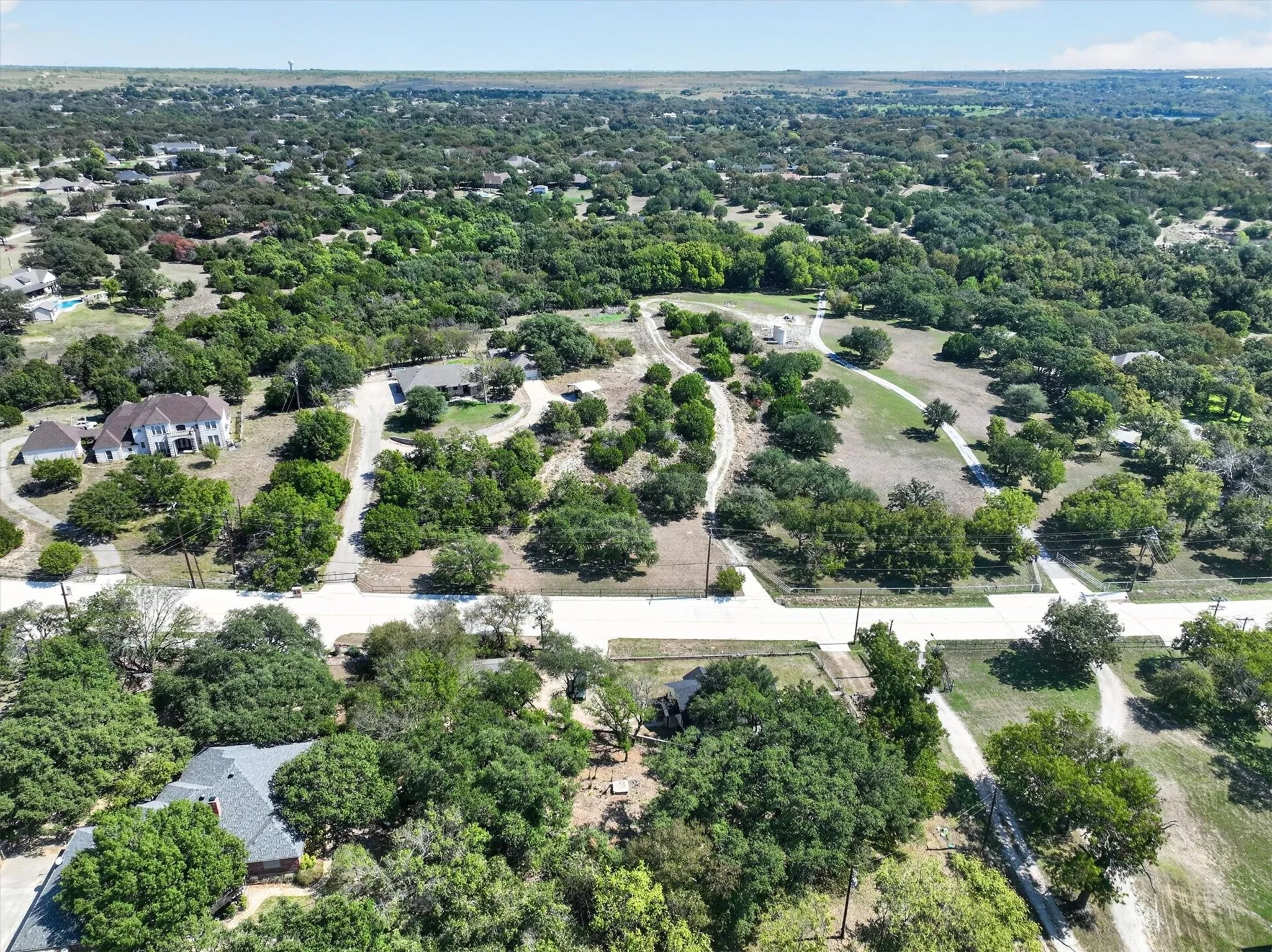 Single Family Residence For Sale in Parker County , 71 Crown Road, Willow Park, Texas 76087, 3 Bedroom, 2 Bathroom, 2 Garage spaces, 1,534 Sqft, built in 1930, mls#21408037, Real Estate Agent in Willow Park, Homes For Sale in Parker county, Homes For Sale in Willow Park, Realtor in Willow Park Texas, Real Estate Brokerage Independent Realty Texas, Luminita Cordes Realtor