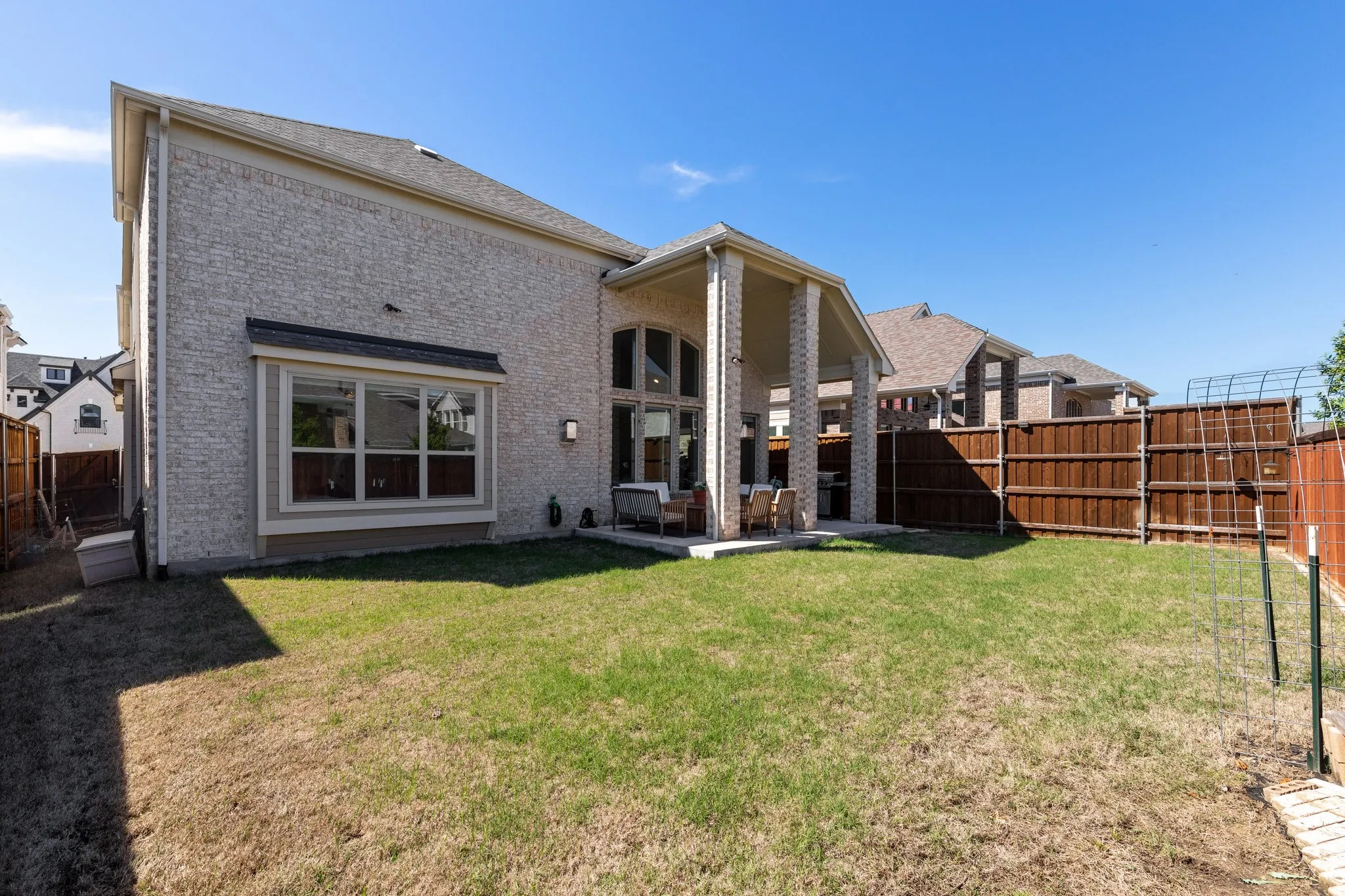 Single Family Residence For Rent in Collin County , 4827 Saguaro Ridge, Mc Kinney, Texas 75070, 5 Bedroom, 4 Bathroom, 2 Garage spaces, 3,314 Sqft, built in 2019, mls#21407106, Real Estate Agent in Mc Kinney, Homes For Rent in Collin county, Homes For Rent in Mc Kinney, Realtor in Mc Kinney Texas, Real Estate Brokerage Independent Realty Texas, Luminita Cordes Realtor