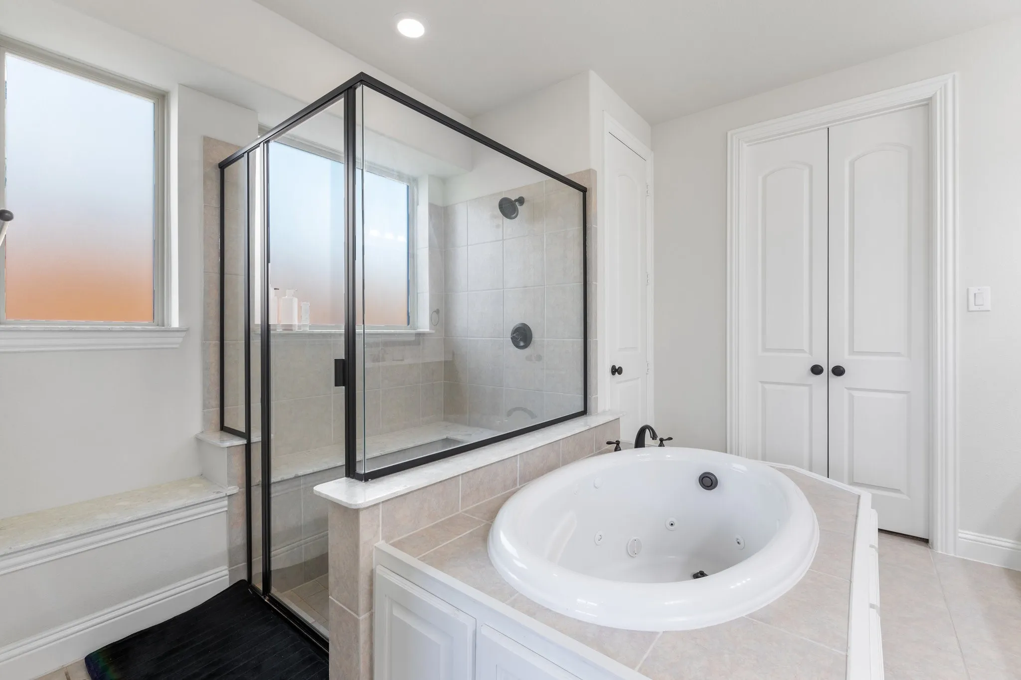 Single Family Residence For Rent in Collin County , 4827 Saguaro Ridge, Mc Kinney, Texas 75070, 5 Bedroom, 4 Bathroom, 2 Garage spaces, 3,314 Sqft, built in 2019, mls#21407106, Real Estate Agent in Mc Kinney, Homes For Rent in Collin county, Homes For Rent in Mc Kinney, Realtor in Mc Kinney Texas, Real Estate Brokerage Independent Realty Texas, Luminita Cordes Realtor