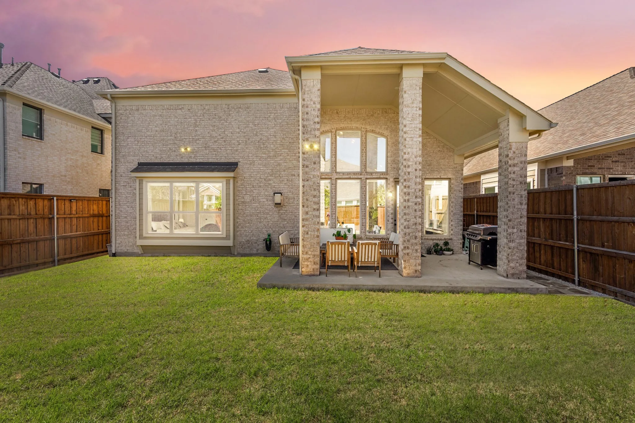 Single Family Residence For Rent in Collin County , 4827 Saguaro Ridge, Mc Kinney, Texas 75070, 5 Bedroom, 4 Bathroom, 2 Garage spaces, 3,314 Sqft, built in 2019, mls#21407106, Real Estate Agent in Mc Kinney, Homes For Rent in Collin county, Homes For Rent in Mc Kinney, Realtor in Mc Kinney Texas, Real Estate Brokerage Independent Realty Texas, Luminita Cordes Realtor