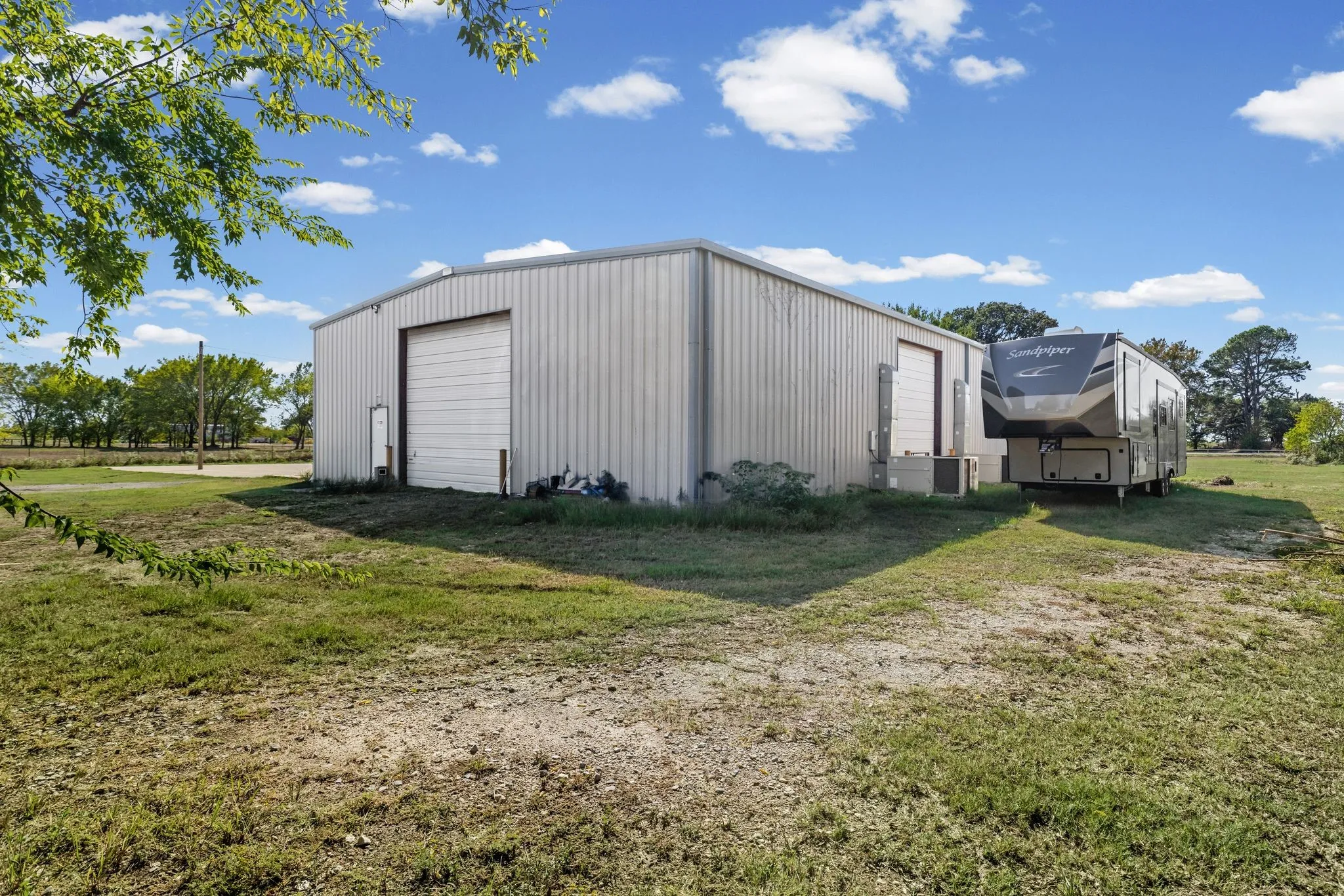 Warehouse For Sale in Wood County , 4216 W State Highway 154, Yantis, Texas 75497, 0, 0, Garage spaces, 0 Sqft, built in 1996, mls#21408138, Real Estate Agent in Yantis, Homes For Sale in Wood county, Homes For Sale in Yantis, Realtor in Yantis Texas, Real Estate Brokerage Independent Realty Texas, Luminita Cordes Realtor