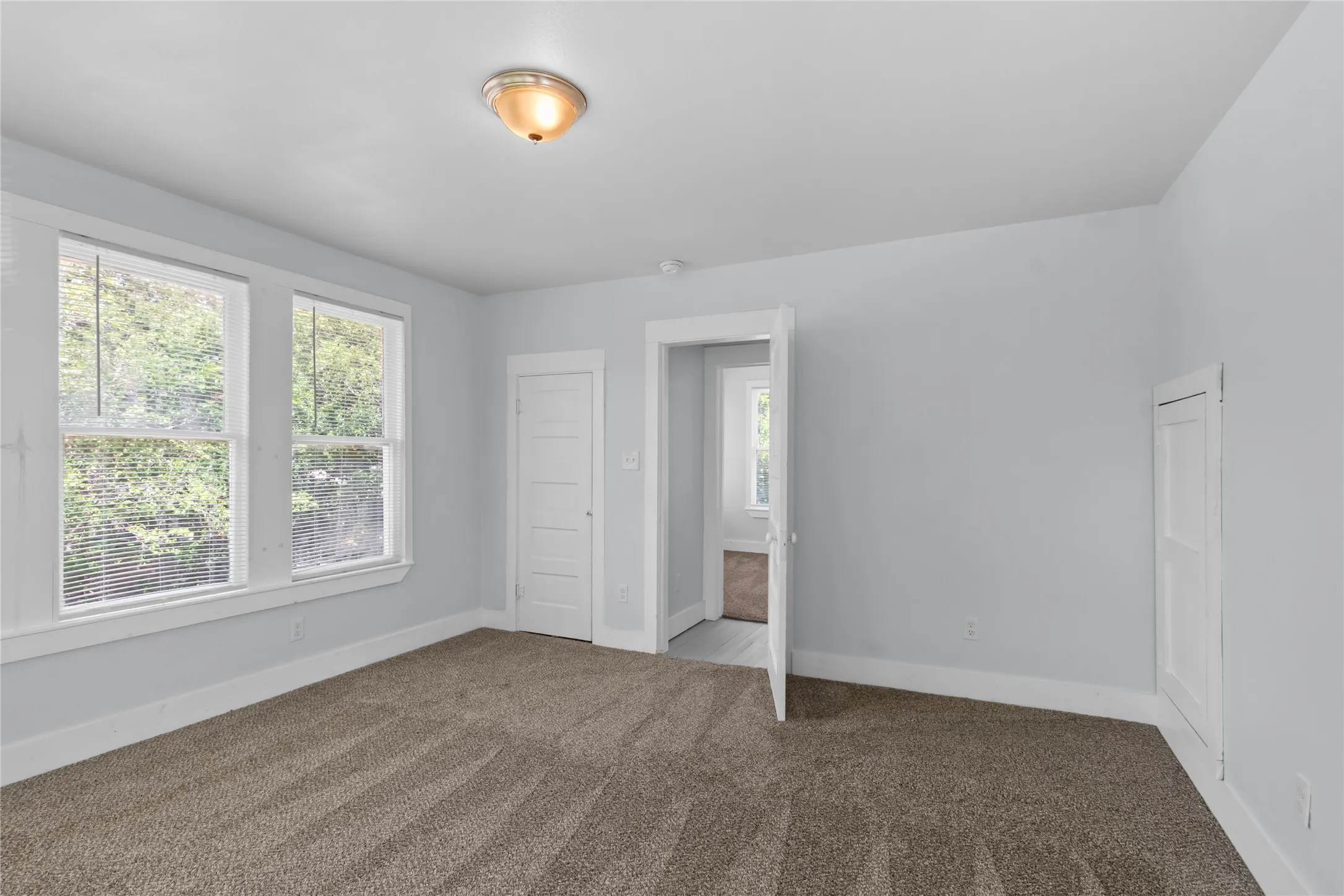 Single Family Residence For Rent in Navarro County , 2200 N Beaton Street, Corsicana, Texas 75110, 4 Bedroom, 3 Bathroom, Garage spaces, 1,856 Sqft, built in 1900, mls#21408139, Real Estate Agent in Corsicana, Homes For Rent in Navarro county, Homes For Rent in Corsicana, Realtor in Corsicana Texas, Real Estate Brokerage Independent Realty Texas, Luminita Cordes Realtor