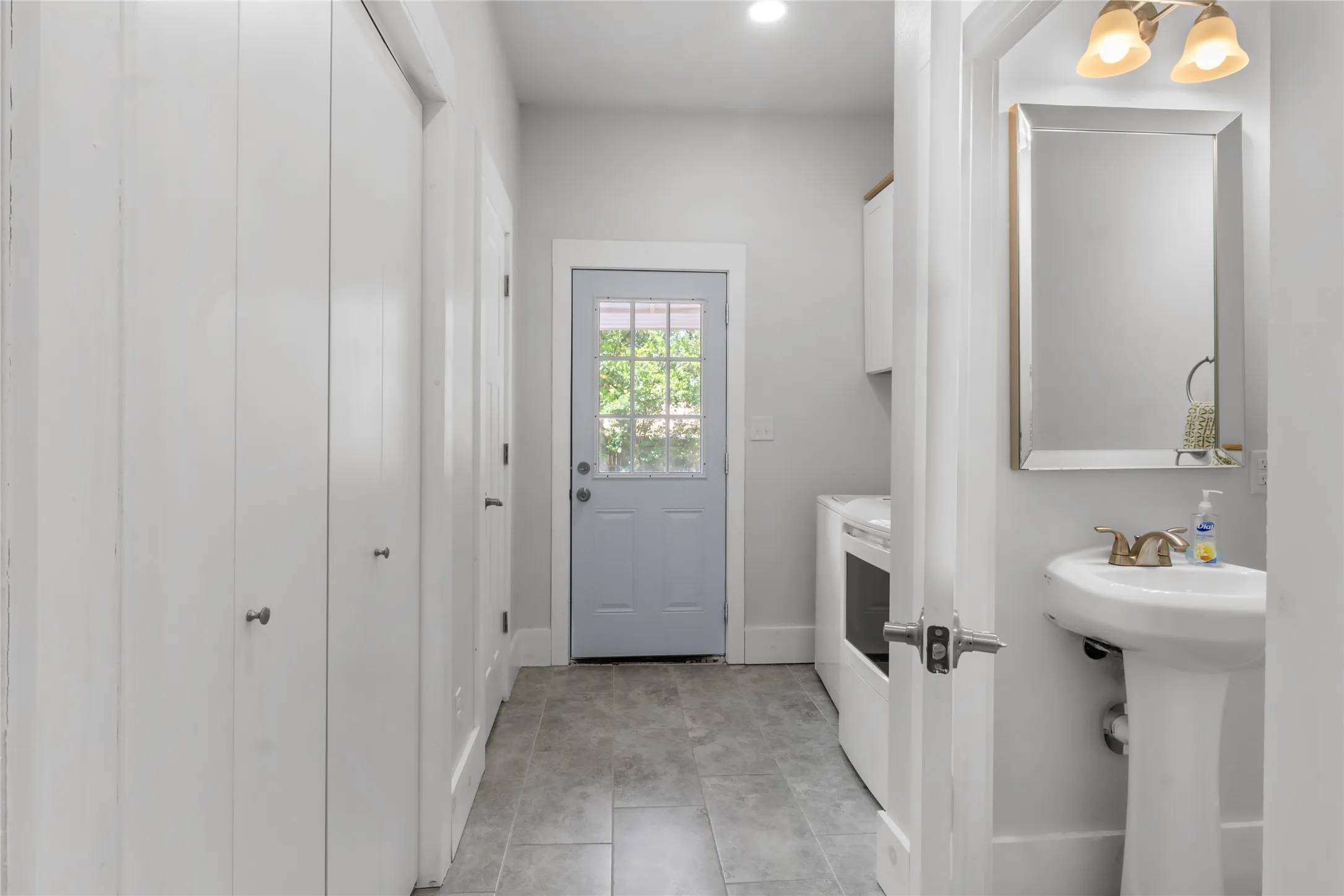 Single Family Residence For Rent in Navarro County , 2200 N Beaton Street, Corsicana, Texas 75110, 4 Bedroom, 3 Bathroom, Garage spaces, 1,856 Sqft, built in 1900, mls#21408139, Real Estate Agent in Corsicana, Homes For Rent in Navarro county, Homes For Rent in Corsicana, Realtor in Corsicana Texas, Real Estate Brokerage Independent Realty Texas, Luminita Cordes Realtor