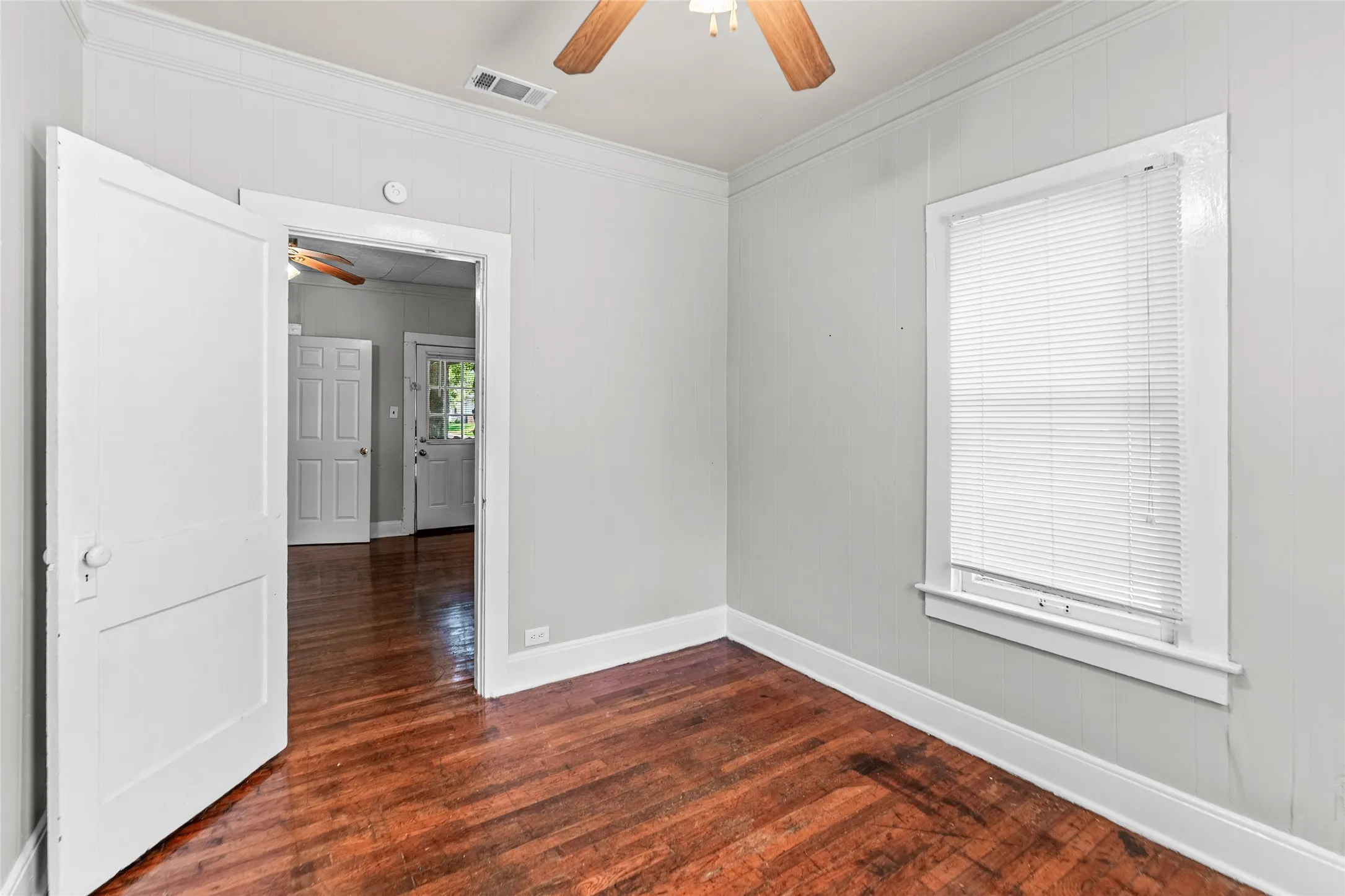 Duplex For Rent in Hunt County , 1410 Sycamore 1, Commerce, Texas 75428, 2 Bedroom, 1 Bathroom, Garage spaces, 1,006 Sqft, built in 1971, mls#21408141, Real Estate Agent in Commerce, Homes For Rent in Hunt county, Homes For Rent in Commerce, Realtor in Commerce Texas, Real Estate Brokerage Independent Realty Texas, Luminita Cordes Realtor