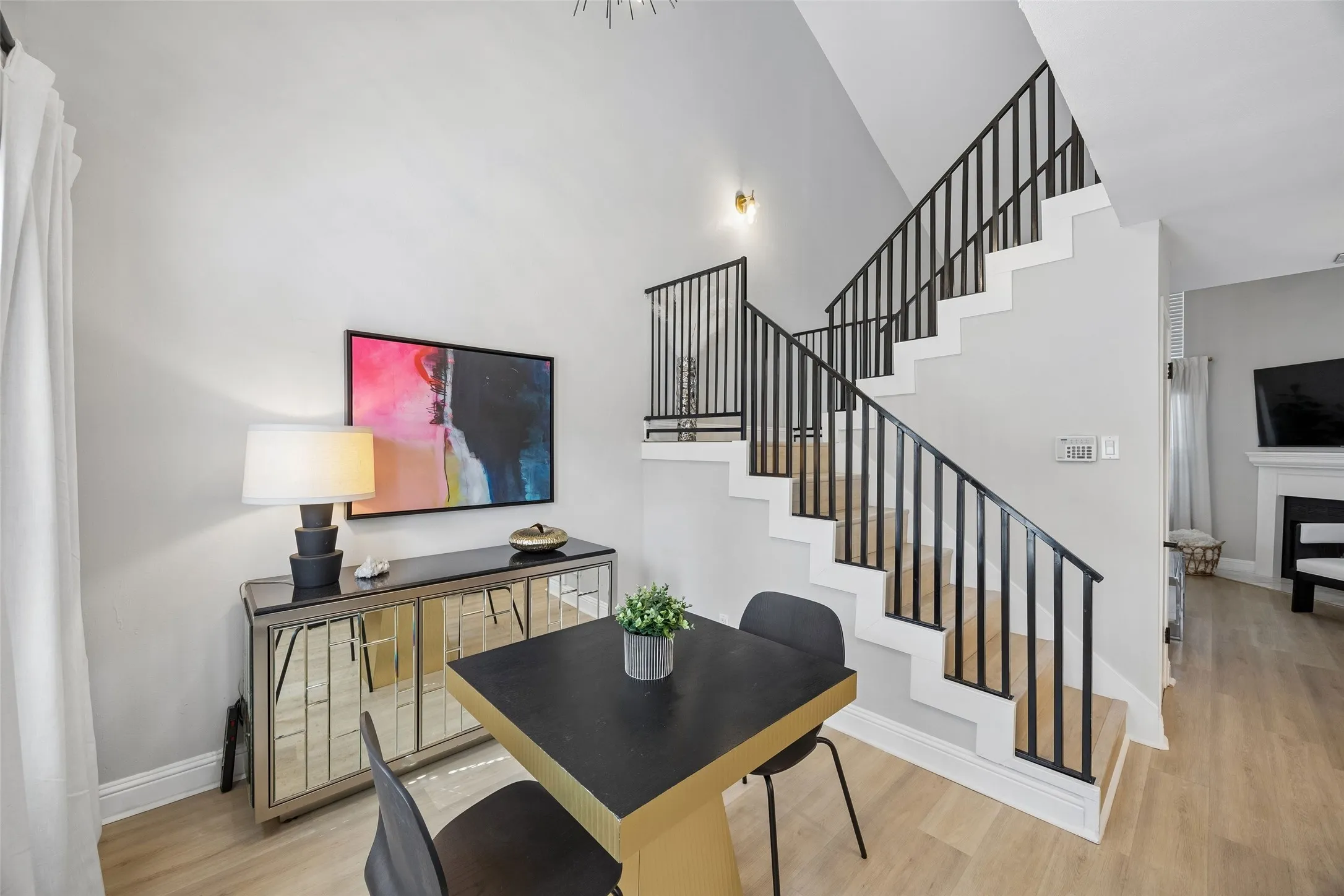Condominium For Sale in Dallas County , 5335 Bent Tree Forest Drive 117, Dallas, Texas 75248, 1 Bedroom, 3 Bathroom, Garage spaces, 783 Sqft, built in 1981, mls#21405990, Real Estate Agent in Dallas, Homes For Sale in Dallas county, Homes For Sale in Dallas, Realtor in Dallas Texas, Real Estate Brokerage Independent Realty Texas, Luminita Cordes Realtor