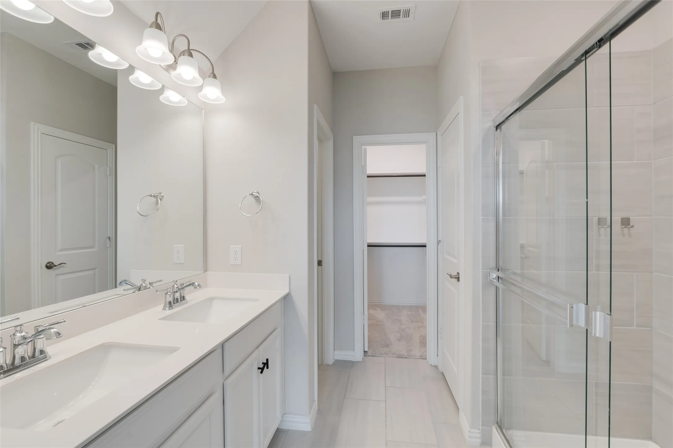 Single Family Residence For Sale in Rockwall County , 215 Hadley Lane, Fate, Texas 75087, 4 Bedroom, 3 Bathroom, 2 Garage spaces, 3,058 Sqft, built in 2021, mls#21408116, Real Estate Agent in Fate, Homes For Sale in Rockwall county, Homes For Sale in Fate, Realtor in Fate Texas, Real Estate Brokerage Independent Realty Texas, Luminita Cordes Realtor