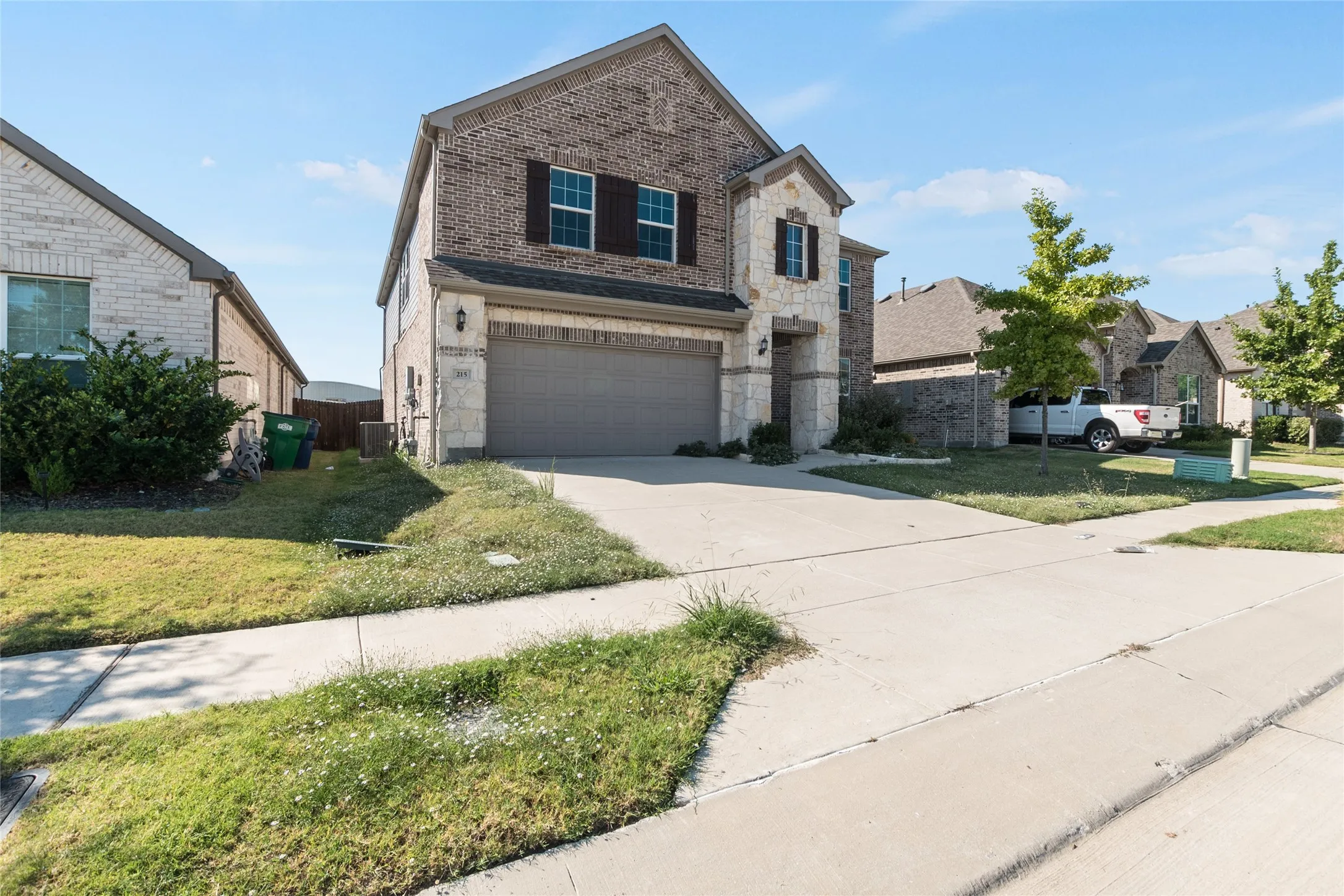 Single Family Residence For Sale in Rockwall County , 215 Hadley Lane, Fate, Texas 75087, 4 Bedroom, 3 Bathroom, 2 Garage spaces, 3,058 Sqft, built in 2021, mls#21408116, Real Estate Agent in Fate, Homes For Sale in Rockwall county, Homes For Sale in Fate, Realtor in Fate Texas, Real Estate Brokerage Independent Realty Texas, Luminita Cordes Realtor