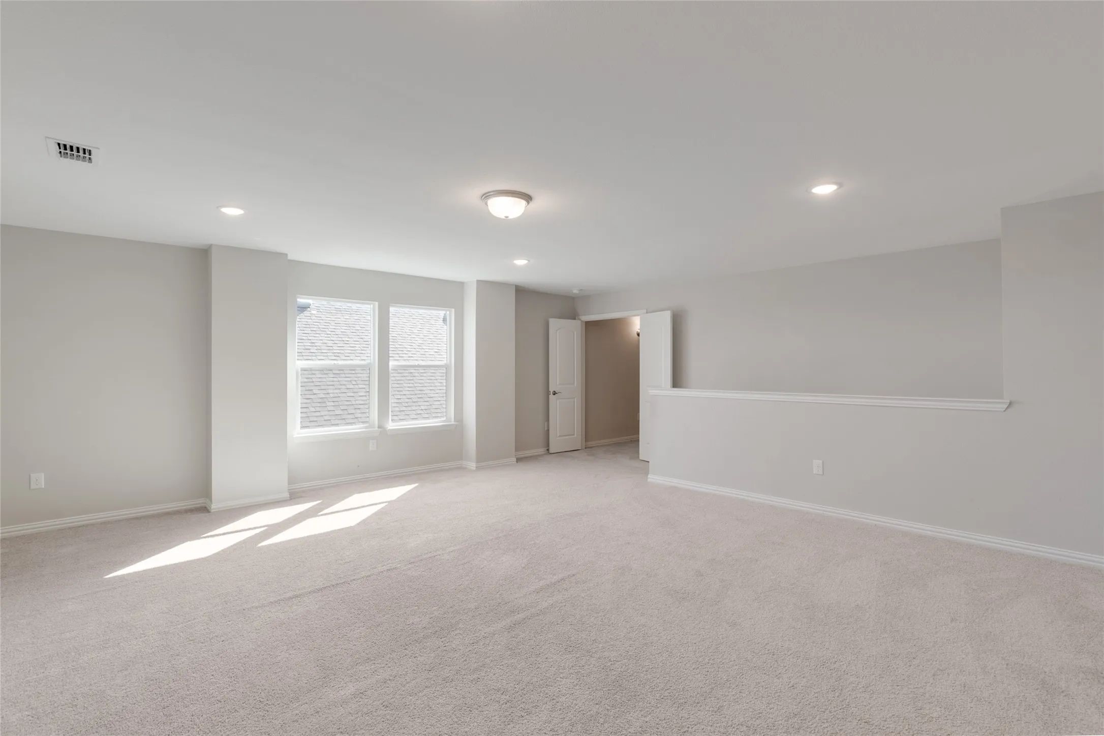 Single Family Residence For Sale in Rockwall County , 215 Hadley Lane, Fate, Texas 75087, 4 Bedroom, 3 Bathroom, 2 Garage spaces, 3,058 Sqft, built in 2021, mls#21408116, Real Estate Agent in Fate, Homes For Sale in Rockwall county, Homes For Sale in Fate, Realtor in Fate Texas, Real Estate Brokerage Independent Realty Texas, Luminita Cordes Realtor