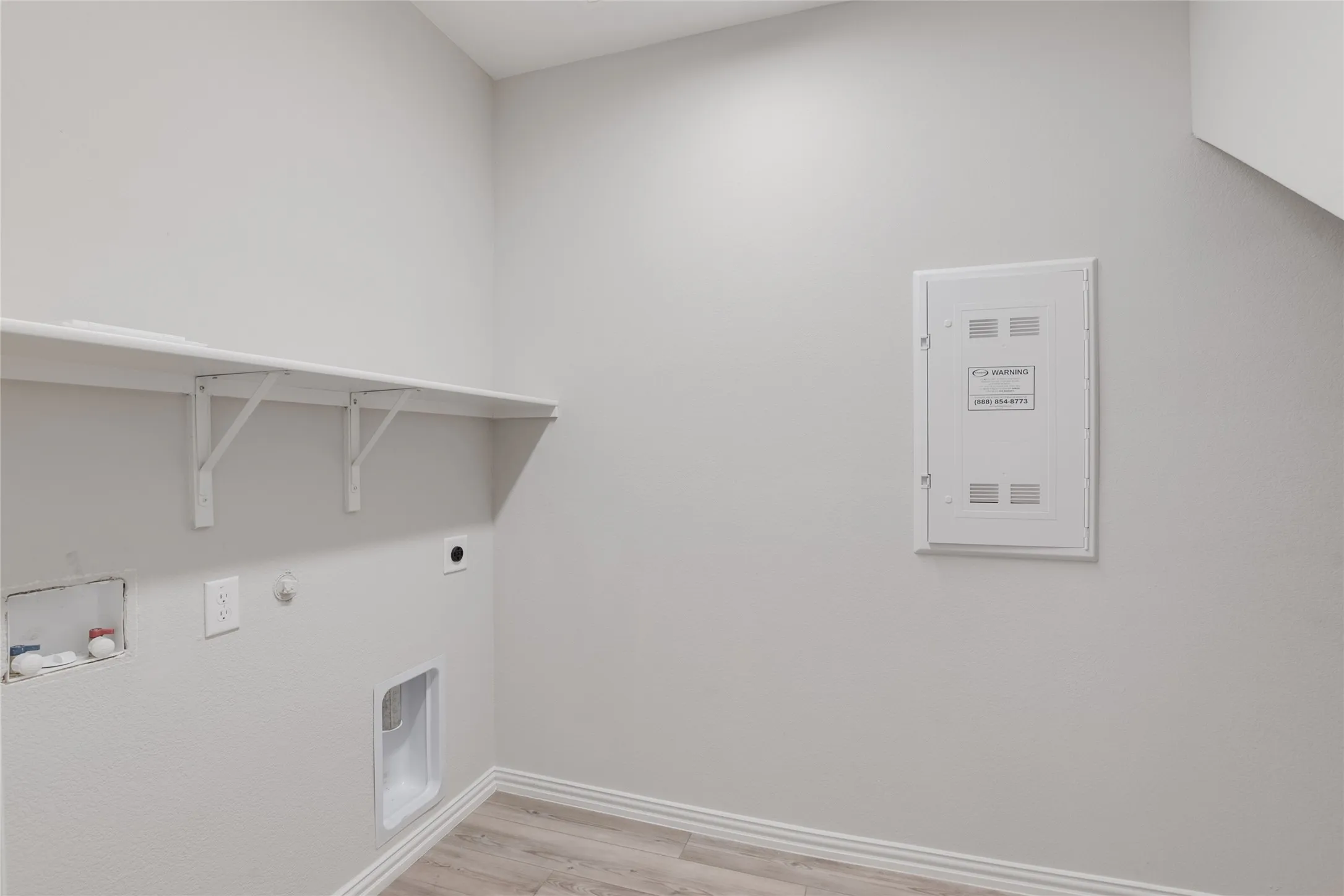 Single Family Residence For Sale in Rockwall County , 215 Hadley Lane, Fate, Texas 75087, 4 Bedroom, 3 Bathroom, 2 Garage spaces, 3,058 Sqft, built in 2021, mls#21408116, Real Estate Agent in Fate, Homes For Sale in Rockwall county, Homes For Sale in Fate, Realtor in Fate Texas, Real Estate Brokerage Independent Realty Texas, Luminita Cordes Realtor