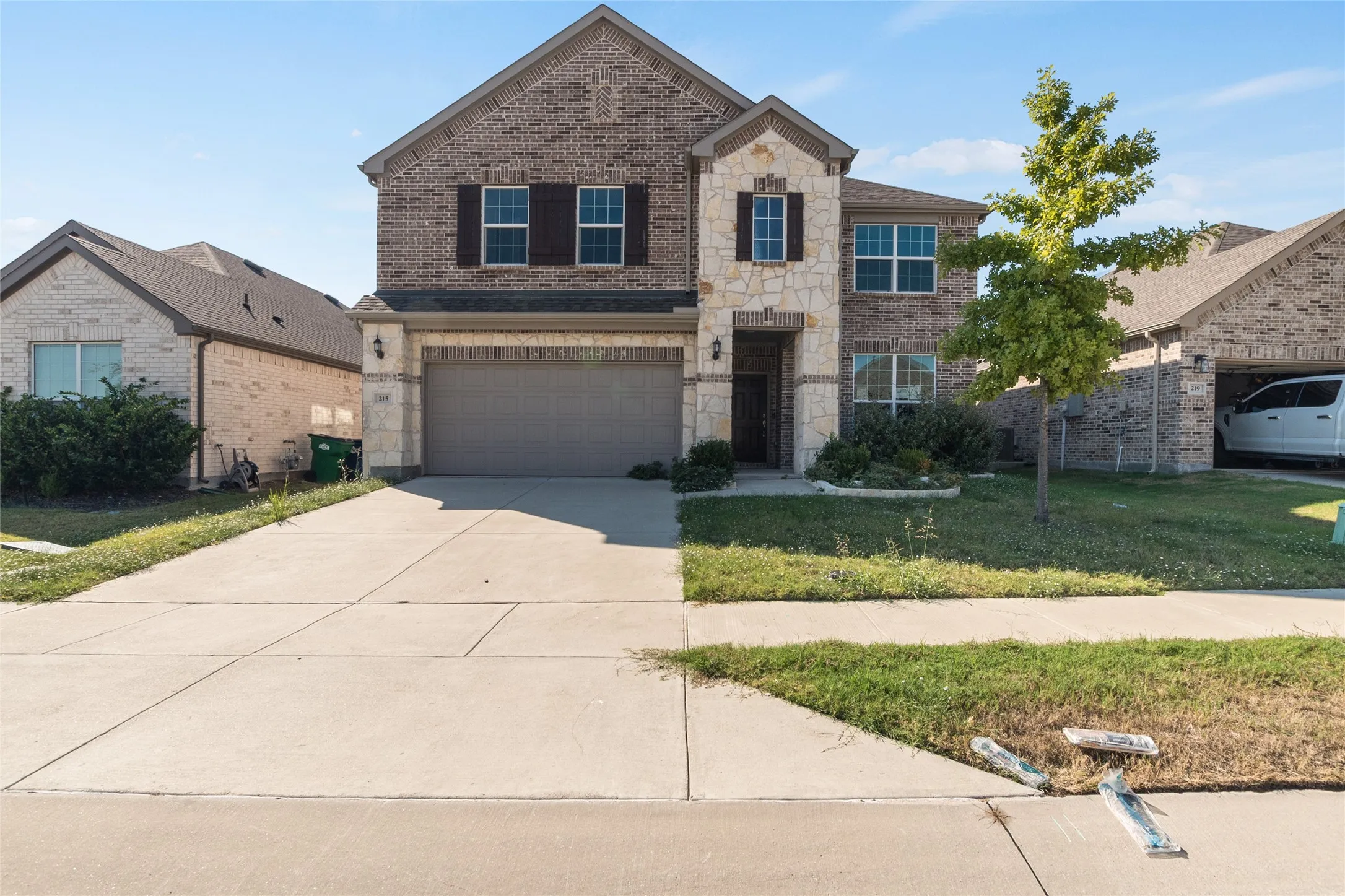 Single Family Residence For Sale in Rockwall County , 215 Hadley Lane, Fate, Texas 75087, 4 Bedroom, 3 Bathroom, 2 Garage spaces, 3,058 Sqft, built in 2021, mls#21408116, Real Estate Agent in Fate, Homes For Sale in Rockwall county, Homes For Sale in Fate, Realtor in Fate Texas, Real Estate Brokerage Independent Realty Texas, Luminita Cordes Realtor