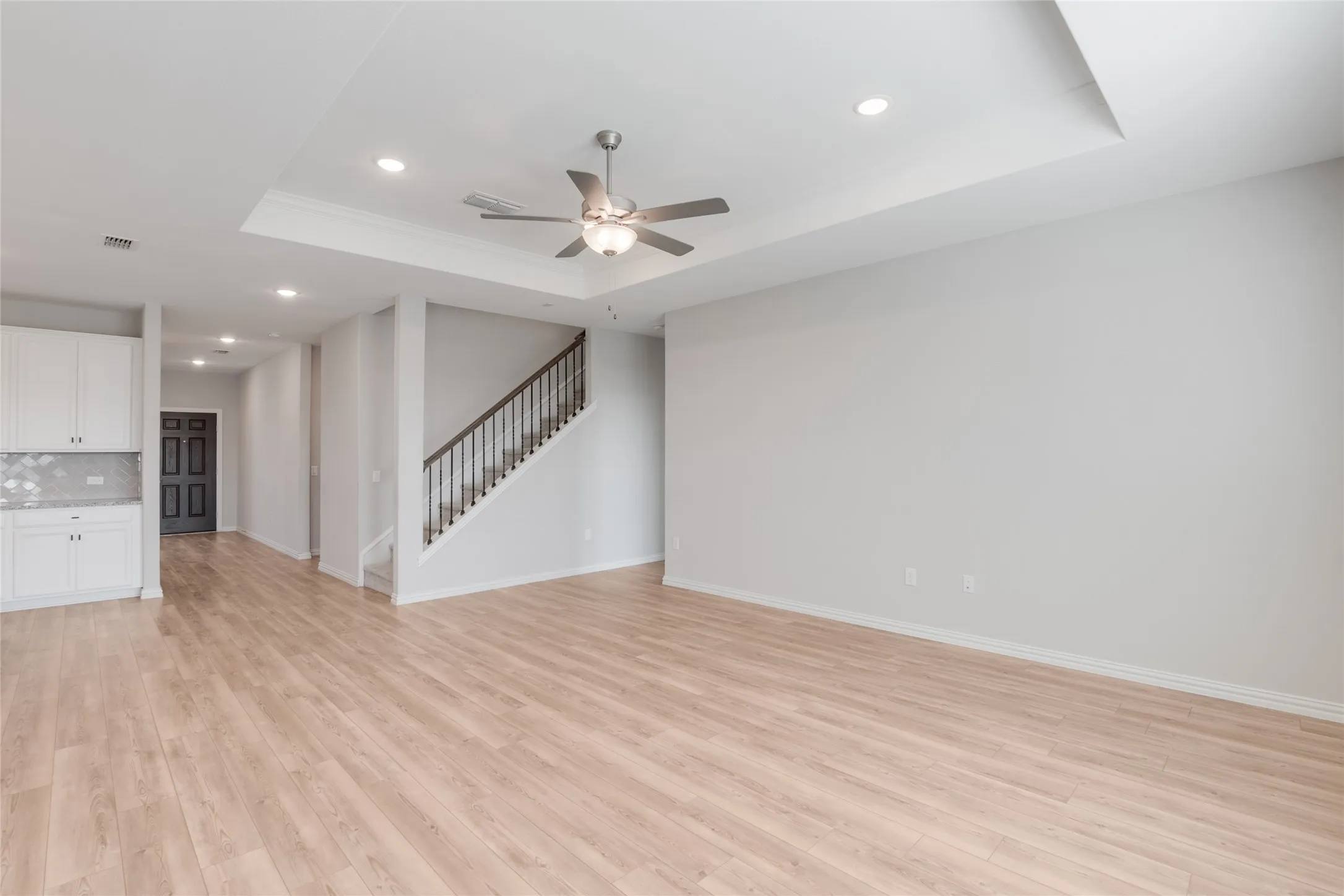 Single Family Residence For Sale in Rockwall County , 215 Hadley Lane, Fate, Texas 75087, 4 Bedroom, 3 Bathroom, 2 Garage spaces, 3,058 Sqft, built in 2021, mls#21408116, Real Estate Agent in Fate, Homes For Sale in Rockwall county, Homes For Sale in Fate, Realtor in Fate Texas, Real Estate Brokerage Independent Realty Texas, Luminita Cordes Realtor