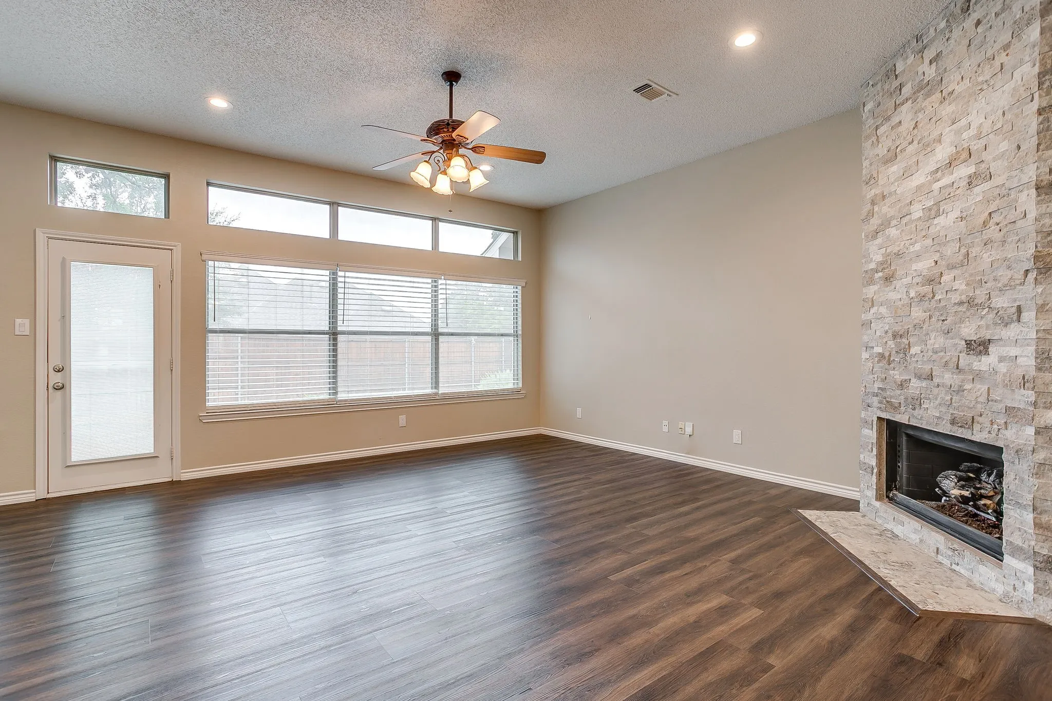 Vaulted ceilings with recessed lighting