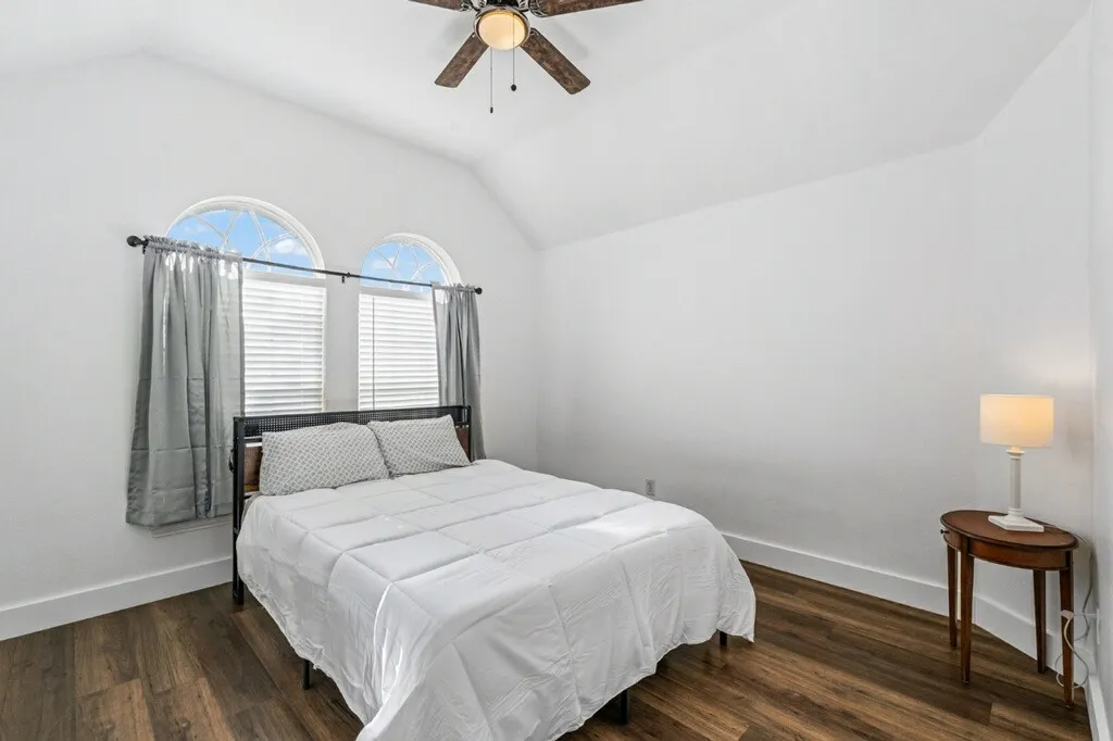 Single Family Residence For Sale in Denton County , 1464 Summerhill Drive, Carrollton, Texas 75007, 4 Bedroom, 3 Bathroom, 2 Garage spaces, 2,640 Sqft, built in 1999, mls#21408153, Real Estate Agent in Carrollton, Homes For Sale in Denton county, Homes For Sale in Carrollton, Realtor in Carrollton Texas, Real Estate Brokerage Independent Realty Texas, Luminita Cordes Realtor