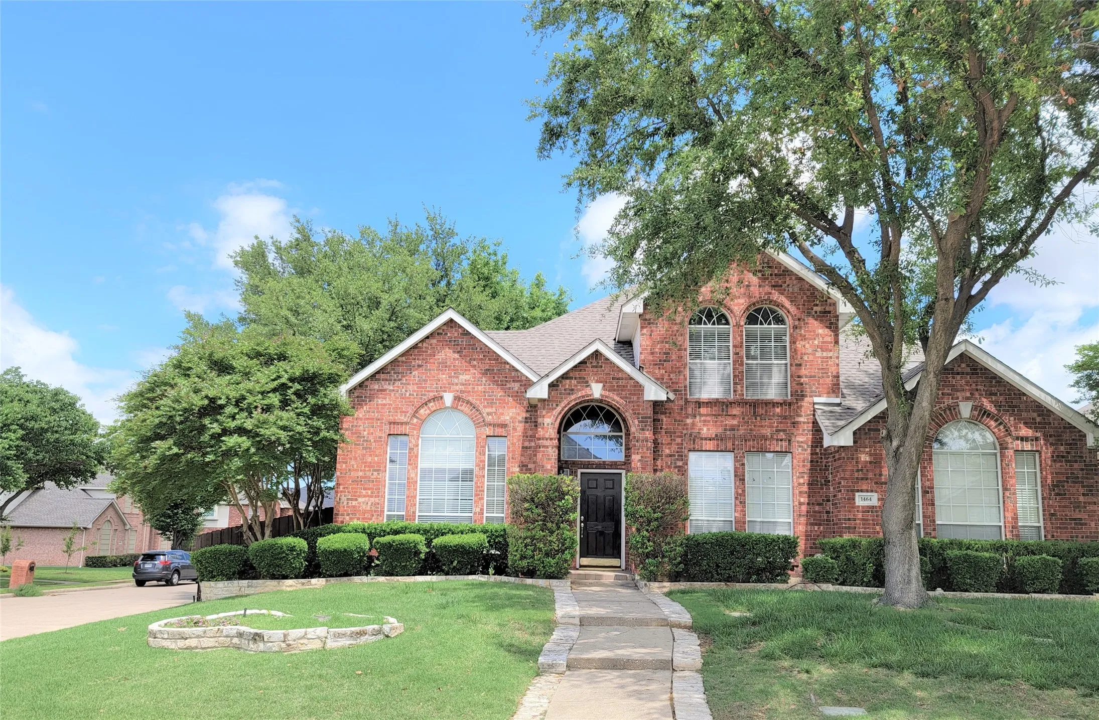 Single Family Residence For Sale in Denton County , 1464 Summerhill Drive, Carrollton, Texas 75007, 4 Bedroom, 3 Bathroom, 2 Garage spaces, 2,640 Sqft, built in 1999, mls#21408153, Real Estate Agent in Carrollton, Homes For Sale in Denton county, Homes For Sale in Carrollton, Realtor in Carrollton Texas, Real Estate Brokerage Independent Realty Texas, Luminita Cordes Realtor