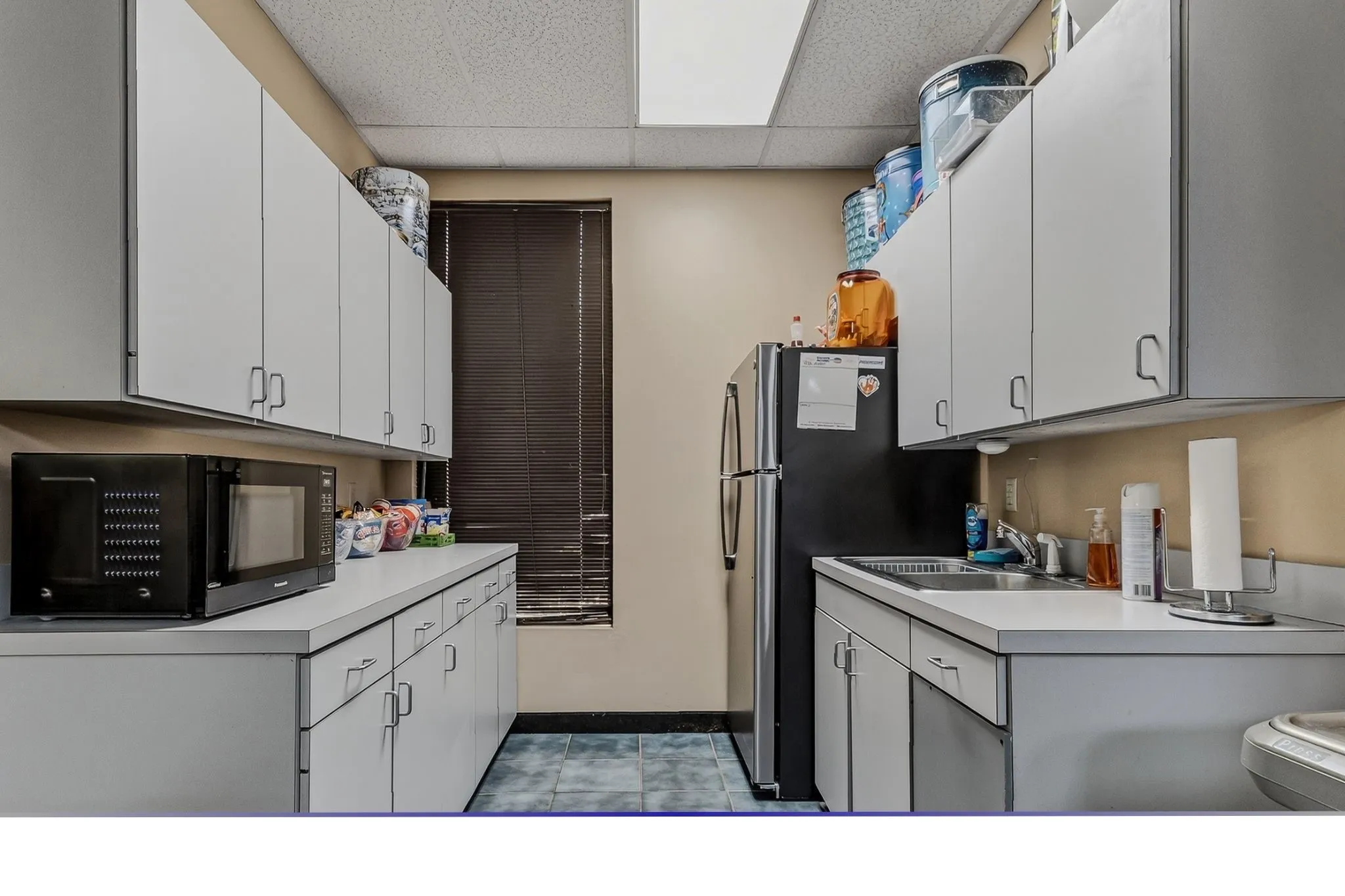 Retail For Rent in Tarrant County , 428 Harwood Road, Bedford, Texas 76021, 0, 0, Garage spaces, 0 Sqft, built in 1984, mls#21408154, Real Estate Agent in Bedford, Homes For Rent in Tarrant county, Homes For Rent in Bedford, Realtor in Bedford Texas, Real Estate Brokerage Independent Realty Texas, Luminita Cordes Realtor