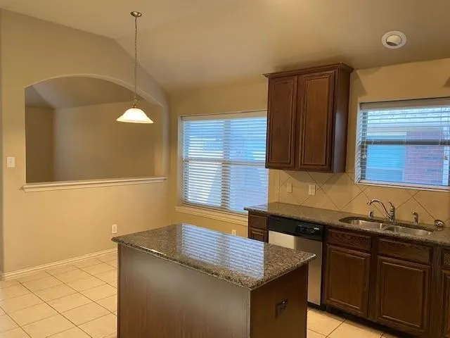 Single Family Residence For Rent in Collin County , 2424 Gold Rush Drive, Mc Kinney, Texas 75071, 4 Bedroom, 2 Bathroom, 2 Garage spaces, 1,943 Sqft, built in 2011, mls#21408155, Real Estate Agent in Mc Kinney, Homes For Rent in Collin county, Homes For Rent in Mc Kinney, Realtor in Mc Kinney Texas, Real Estate Brokerage Independent Realty Texas, Luminita Cordes Realtor