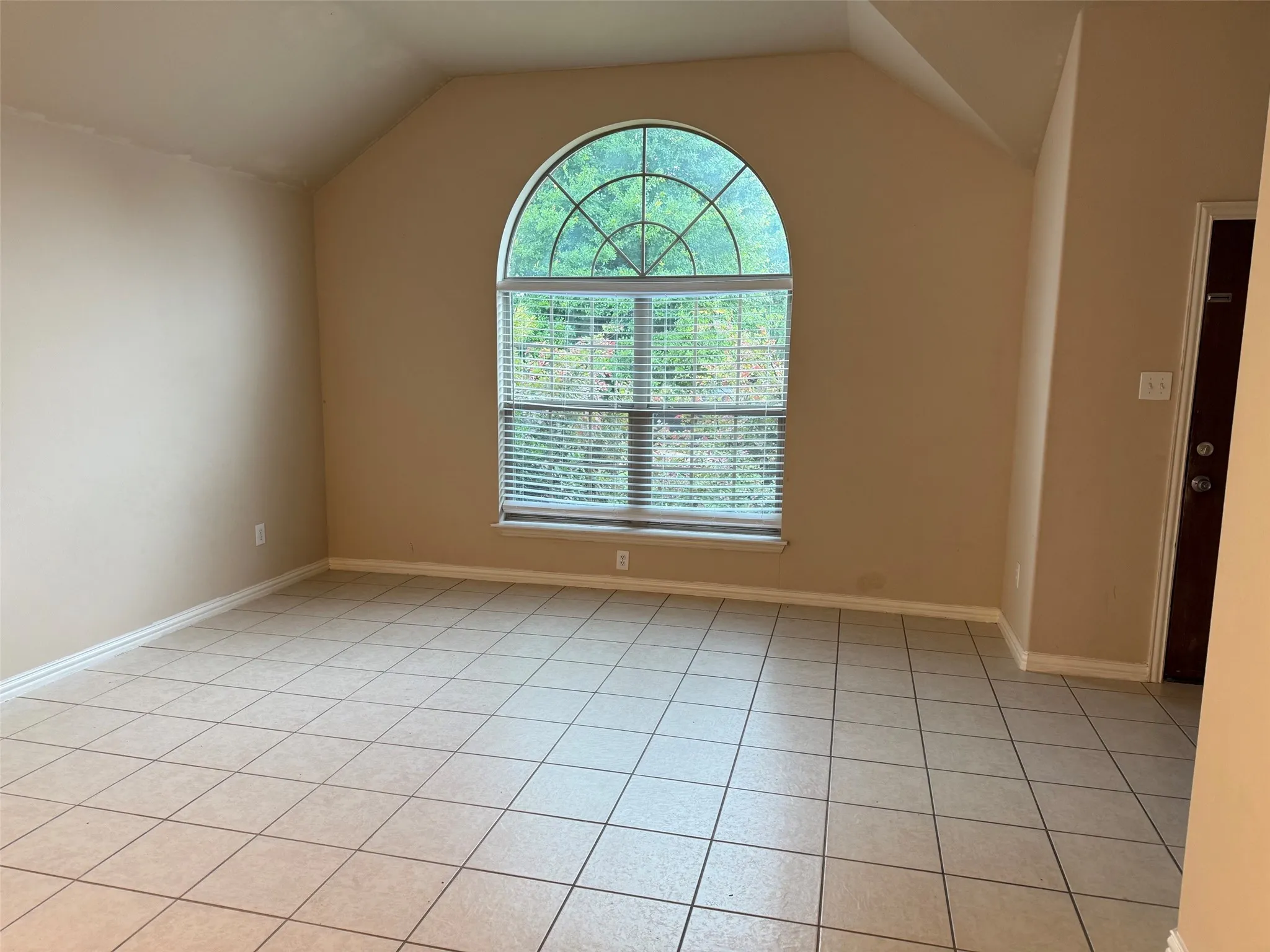 Single Family Residence For Rent in Collin County , 2424 Gold Rush Drive, Mc Kinney, Texas 75071, 4 Bedroom, 2 Bathroom, 2 Garage spaces, 1,943 Sqft, built in 2011, mls#21408155, Real Estate Agent in Mc Kinney, Homes For Rent in Collin county, Homes For Rent in Mc Kinney, Realtor in Mc Kinney Texas, Real Estate Brokerage Independent Realty Texas, Luminita Cordes Realtor
