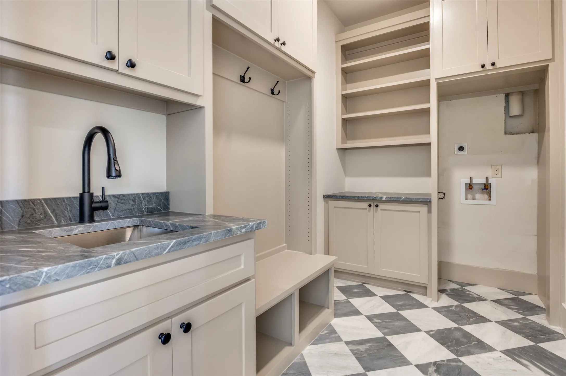 Single Family Residence For Rent in Dallas County , 4207 Bonham Street, Dallas, Texas 75229, 4 Bedroom, 4 Bathroom, 2 Garage spaces, 3,738 Sqft, built in 2026, mls#21395931, Real Estate Agent in Dallas, Homes For Rent in Dallas county, Homes For Rent in Dallas, Realtor in Dallas Texas, Real Estate Brokerage Independent Realty Texas, Luminita Cordes Realtor
