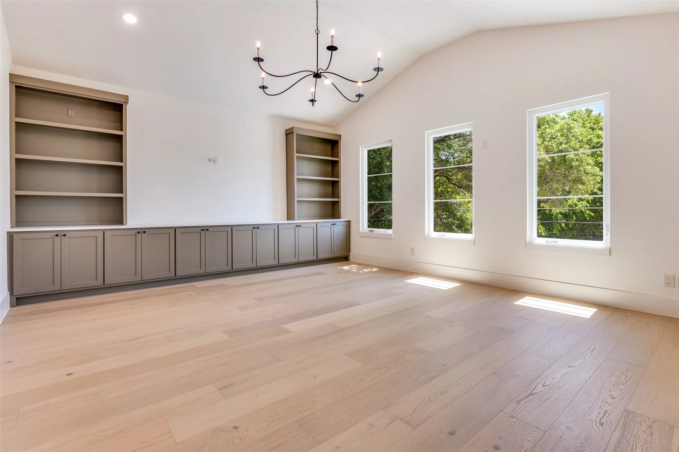 Single Family Residence For Rent in Dallas County , 4207 Bonham Street, Dallas, Texas 75229, 4 Bedroom, 4 Bathroom, 2 Garage spaces, 3,738 Sqft, built in 2026, mls#21395931, Real Estate Agent in Dallas, Homes For Rent in Dallas county, Homes For Rent in Dallas, Realtor in Dallas Texas, Real Estate Brokerage Independent Realty Texas, Luminita Cordes Realtor