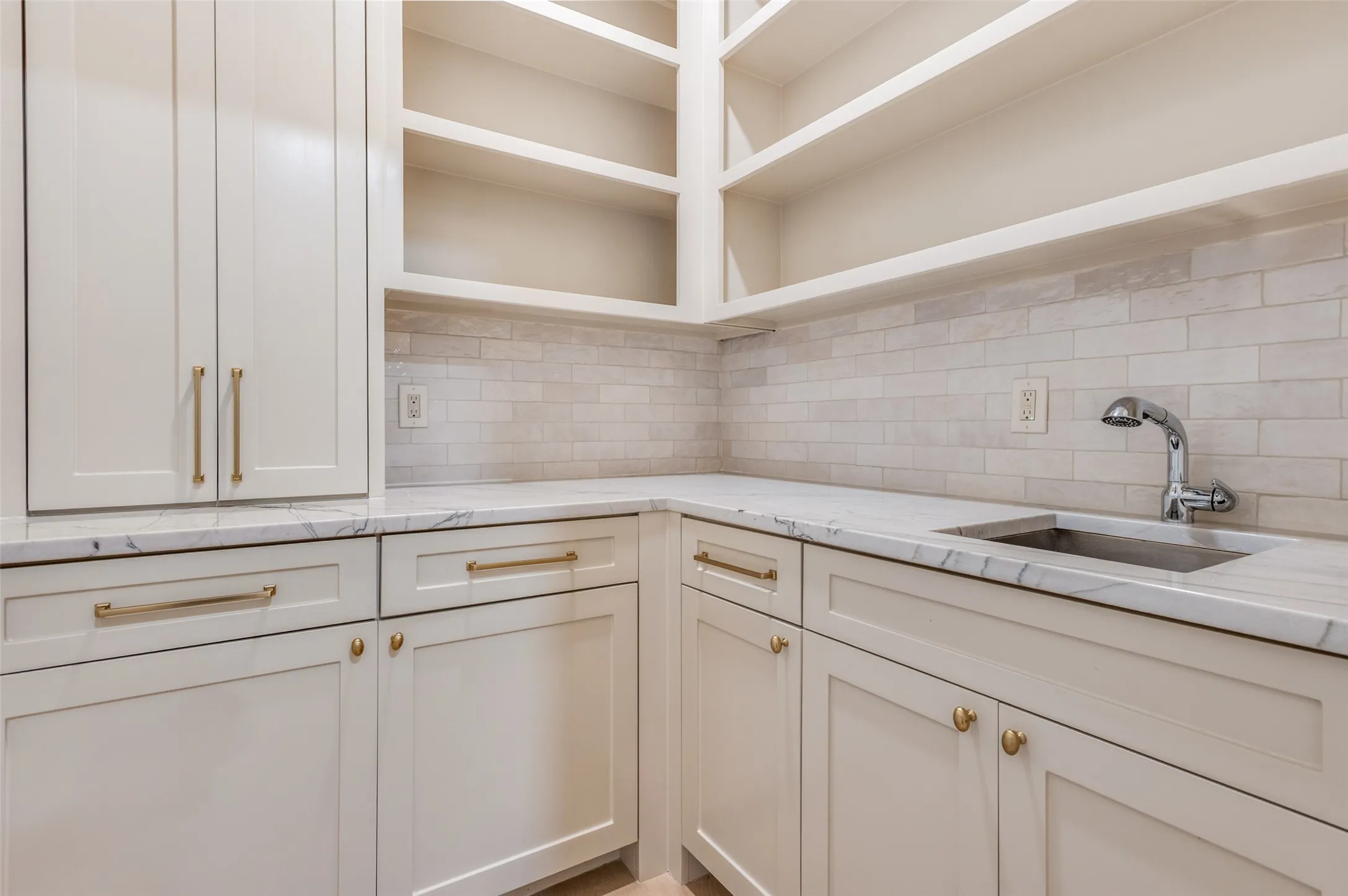 Single Family Residence For Rent in Dallas County , 4207 Bonham Street, Dallas, Texas 75229, 4 Bedroom, 4 Bathroom, 2 Garage spaces, 3,738 Sqft, built in 2026, mls#21395931, Real Estate Agent in Dallas, Homes For Rent in Dallas county, Homes For Rent in Dallas, Realtor in Dallas Texas, Real Estate Brokerage Independent Realty Texas, Luminita Cordes Realtor