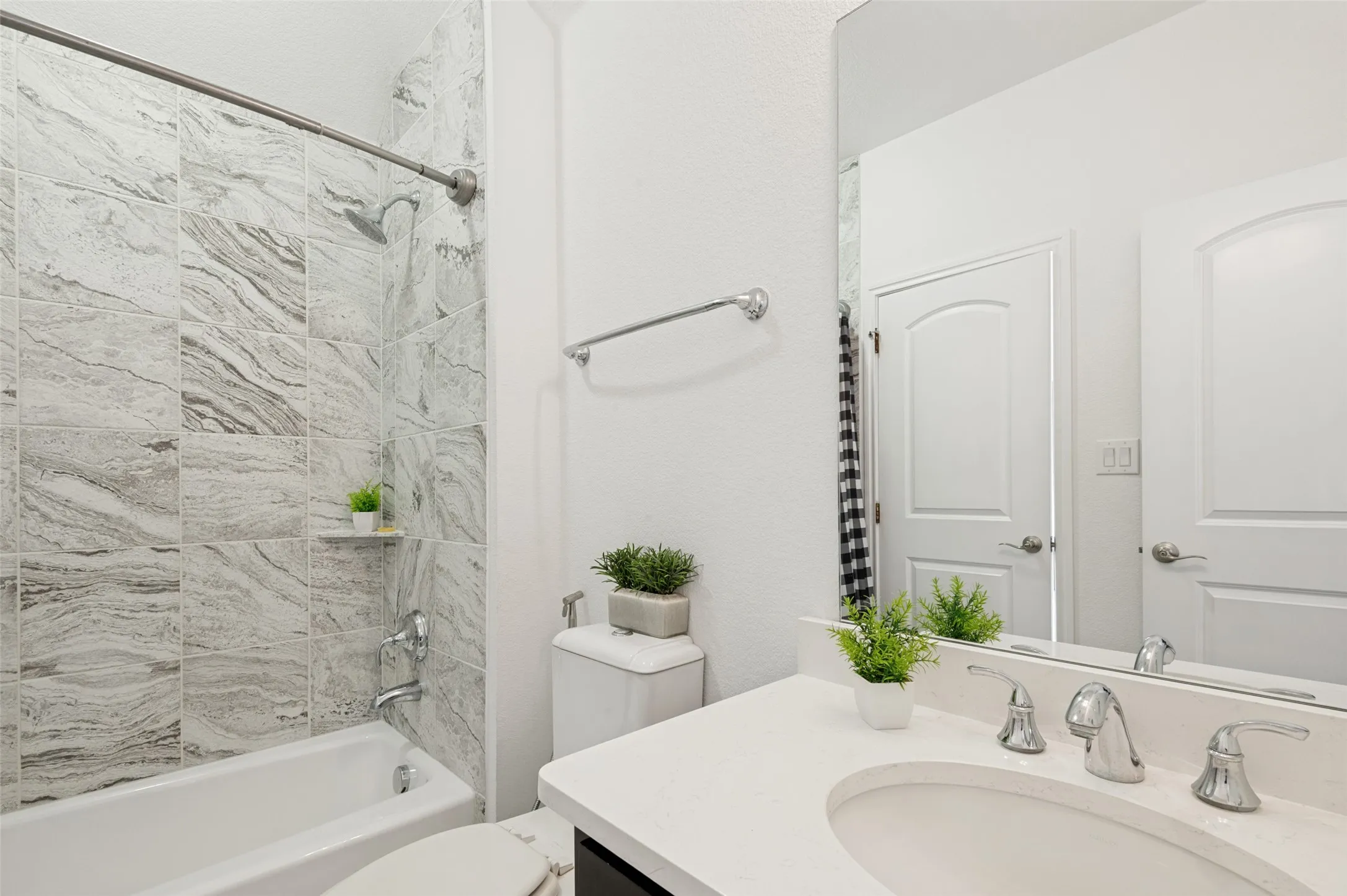 Single Family Residence For Sale in Denton County , 7298 Calypso Lane, Frisco, Texas 75036, 4 Bedroom, 5 Bathroom, 3 Garage spaces, 4,575 Sqft, built in 2017, mls#21407407, Real Estate Agent in Frisco, Homes For Sale in Denton county, Homes For Sale in Frisco, Realtor in Frisco Texas, Real Estate Brokerage Independent Realty Texas, Luminita Cordes Realtor