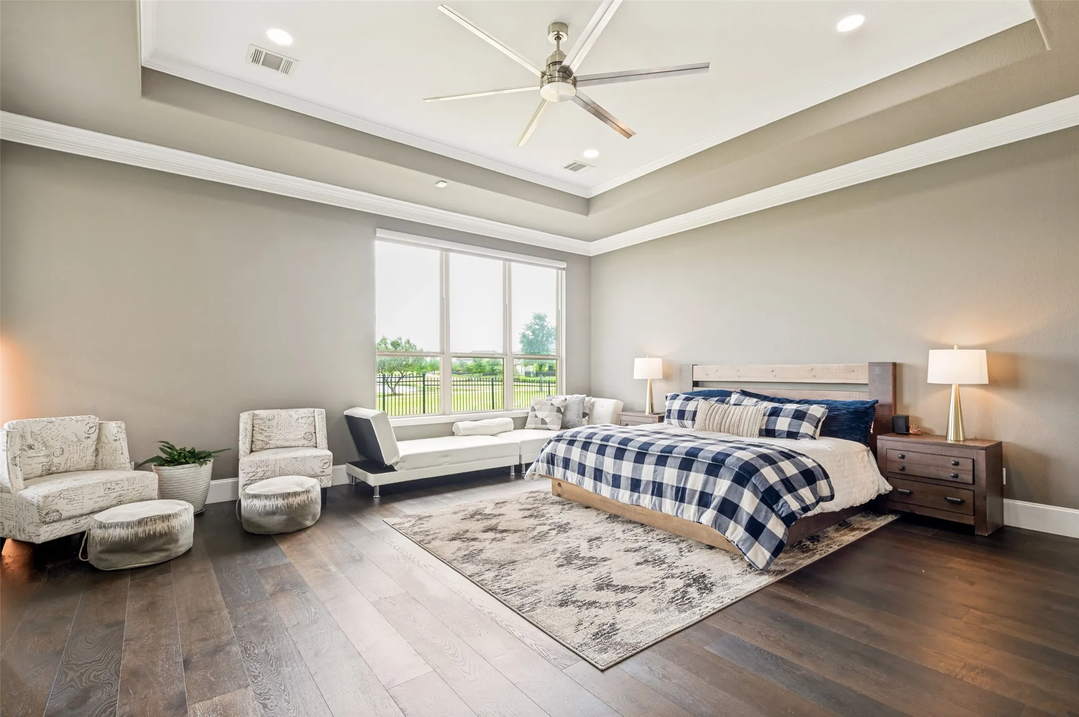 Single Family Residence For Sale in Denton County , 7298 Calypso Lane, Frisco, Texas 75036, 4 Bedroom, 5 Bathroom, 3 Garage spaces, 4,575 Sqft, built in 2017, mls#21407407, Real Estate Agent in Frisco, Homes For Sale in Denton county, Homes For Sale in Frisco, Realtor in Frisco Texas, Real Estate Brokerage Independent Realty Texas, Luminita Cordes Realtor