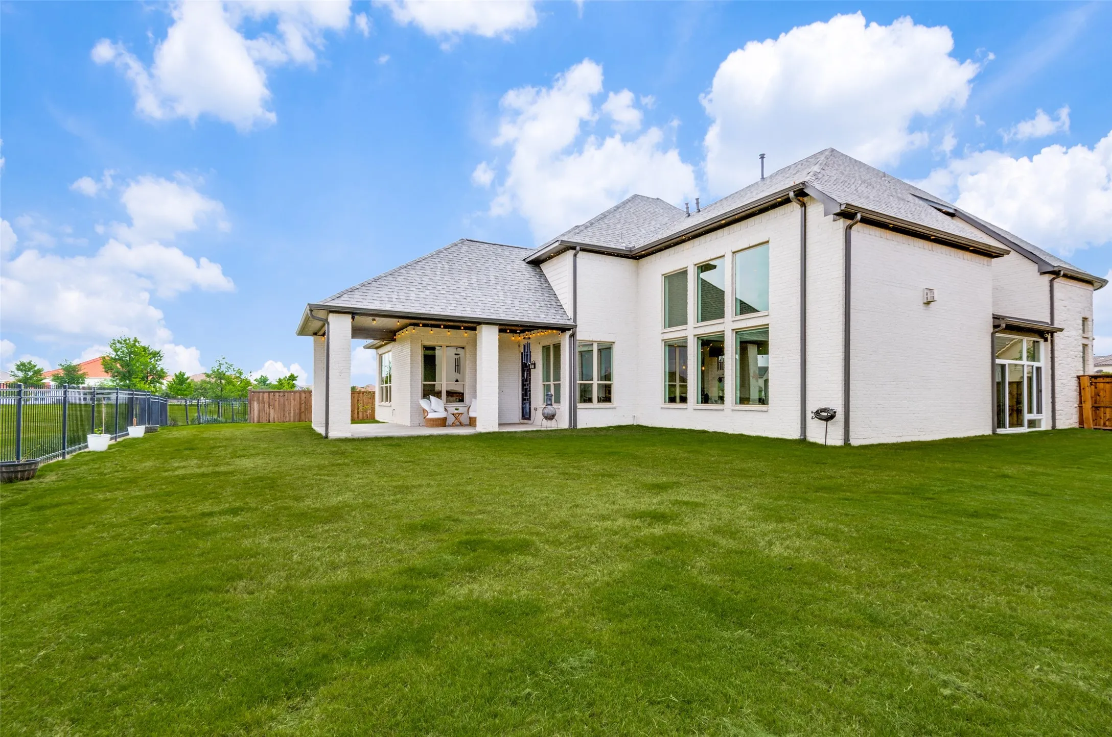 Single Family Residence For Sale in Denton County , 7298 Calypso Lane, Frisco, Texas 75036, 4 Bedroom, 5 Bathroom, 3 Garage spaces, 4,575 Sqft, built in 2017, mls#21407407, Real Estate Agent in Frisco, Homes For Sale in Denton county, Homes For Sale in Frisco, Realtor in Frisco Texas, Real Estate Brokerage Independent Realty Texas, Luminita Cordes Realtor