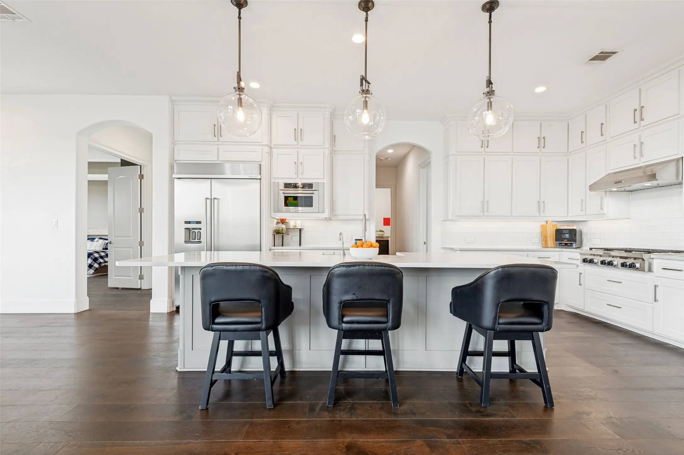 Single Family Residence For Sale in Denton County , 7298 Calypso Lane, Frisco, Texas 75036, 4 Bedroom, 5 Bathroom, 3 Garage spaces, 4,575 Sqft, built in 2017, mls#21407407, Real Estate Agent in Frisco, Homes For Sale in Denton county, Homes For Sale in Frisco, Realtor in Frisco Texas, Real Estate Brokerage Independent Realty Texas, Luminita Cordes Realtor