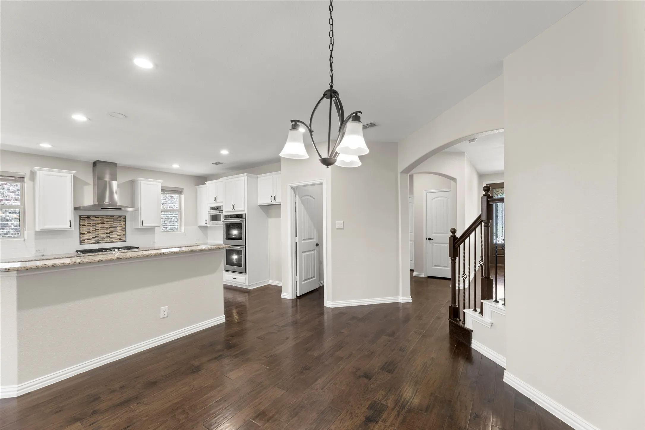 Single Family Residence For Rent in Denton County , 740 Sundrop Drive, Little Elm, Texas 75068, 5 Bedroom, 4 Bathroom, 2 Garage spaces, 4,077 Sqft, built in 2015, mls#21408161, Real Estate Agent in Little Elm, Homes For Rent in Denton county, Homes For Rent in Little Elm, Realtor in Little Elm Texas, Real Estate Brokerage Independent Realty Texas, Luminita Cordes Realtor