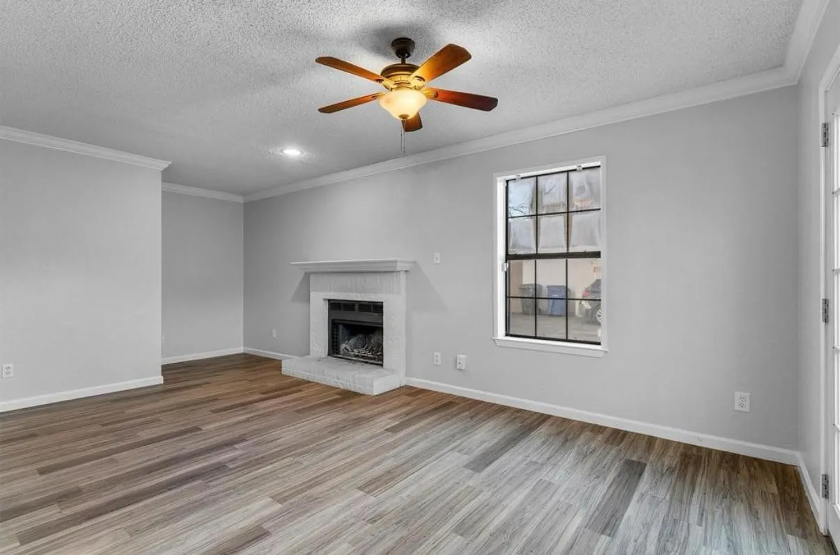 Duplex For Rent in Dallas County , 5316 Columbia Avenue, Dallas, Texas 75214, 2 Bedroom, 3 Bathroom, 1 Garage spaces, 1,152 Sqft, built in 1984, mls#21404044, Real Estate Agent in Dallas, Homes For Rent in Dallas county, Homes For Rent in Dallas, Realtor in Dallas Texas, Real Estate Brokerage Independent Realty Texas, Luminita Cordes Realtor