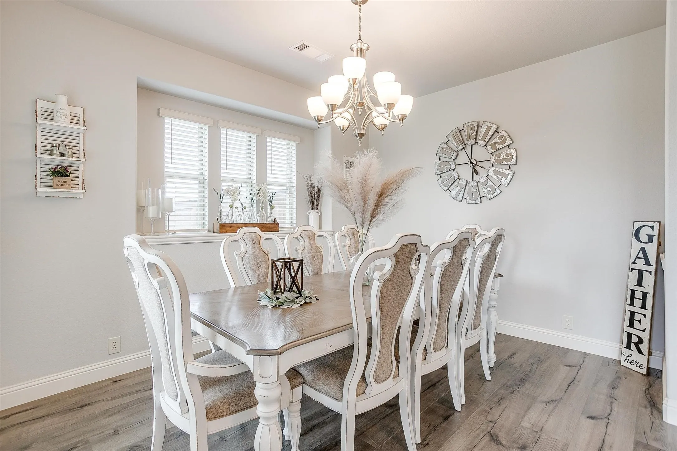 Single Family Residence For Sale in Ellis County , 458 Mesquite Grove Road, Midlothian, Texas 76065, 4 Bedroom, 4 Bathroom, 2 Garage spaces, 3,229 Sqft, built in 2021, mls#21408017, Real Estate Agent in Midlothian, Homes For Sale in Ellis county, Homes For Sale in Midlothian, Realtor in Midlothian Texas, Real Estate Brokerage Independent Realty Texas, Luminita Cordes Realtor