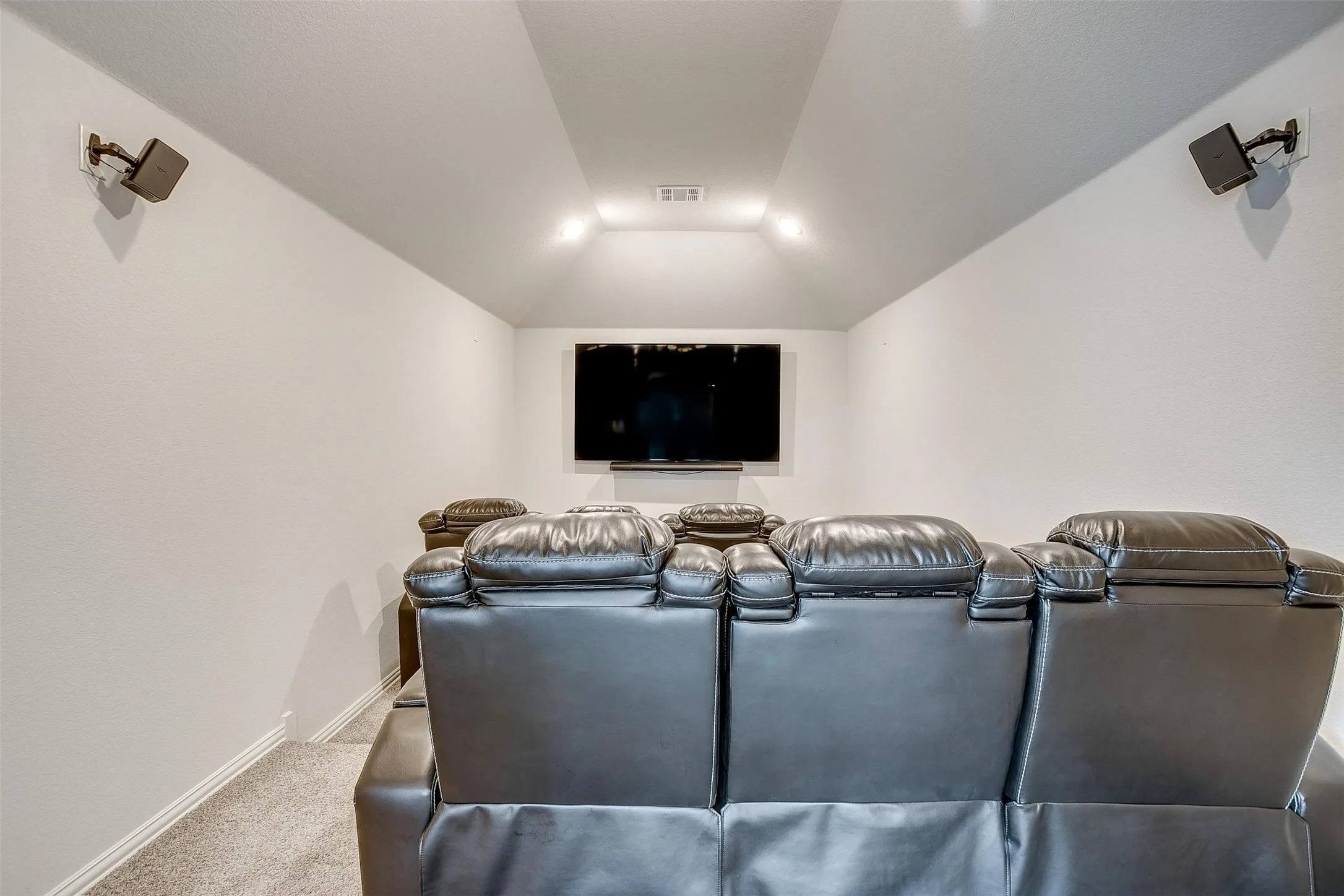 Single Family Residence For Sale in Ellis County , 458 Mesquite Grove Road, Midlothian, Texas 76065, 4 Bedroom, 4 Bathroom, 2 Garage spaces, 3,229 Sqft, built in 2021, mls#21408017, Real Estate Agent in Midlothian, Homes For Sale in Ellis county, Homes For Sale in Midlothian, Realtor in Midlothian Texas, Real Estate Brokerage Independent Realty Texas, Luminita Cordes Realtor