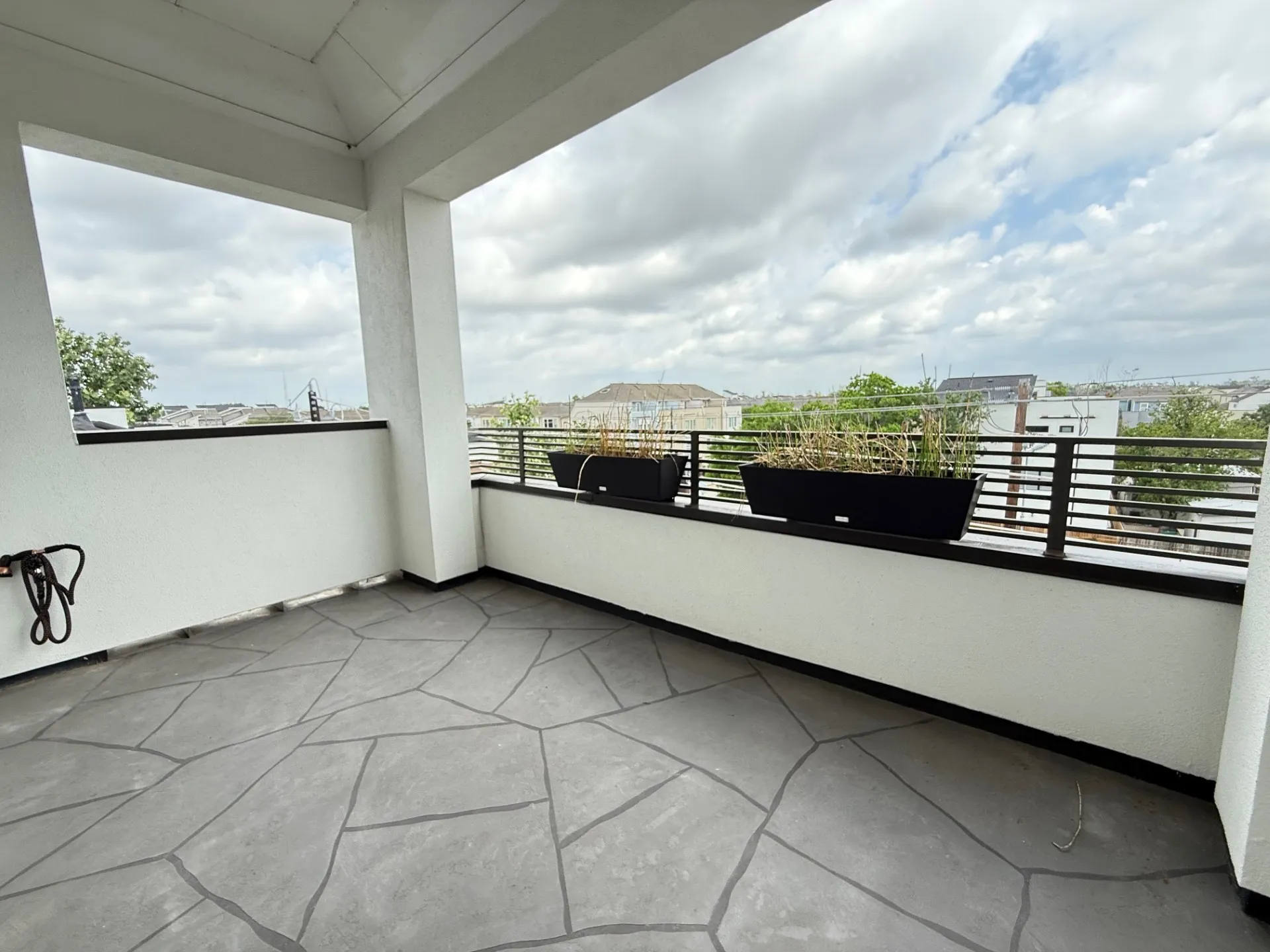 Townhouse For Sale in Harris County , 5469 Larkin Street Street 9, Houston, Texas 77007, 3 Bedroom, 4 Bathroom, 2 Garage spaces, 2,844 Sqft, built in 2014, mls#21405956, Real Estate Agent in Houston, Homes For Sale in Harris county, Homes For Sale in Houston, Realtor in Houston Texas, Real Estate Brokerage Independent Realty Texas, Luminita Cordes Realtor