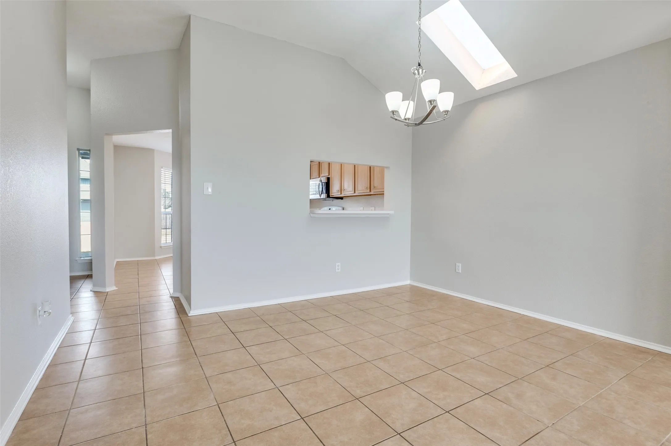 Single Family Residence For Rent in Tarrant County , 800 Ponselle Drive, Arlington, Texas 76001, 3 Bedroom, 2 Bathroom, 2 Garage spaces, 1,441 Sqft, built in 1999, mls#21406762, Real Estate Agent in Arlington, Homes For Rent in Tarrant county, Homes For Rent in Arlington, Realtor in Arlington Texas, Real Estate Brokerage Independent Realty Texas, Luminita Cordes Realtor