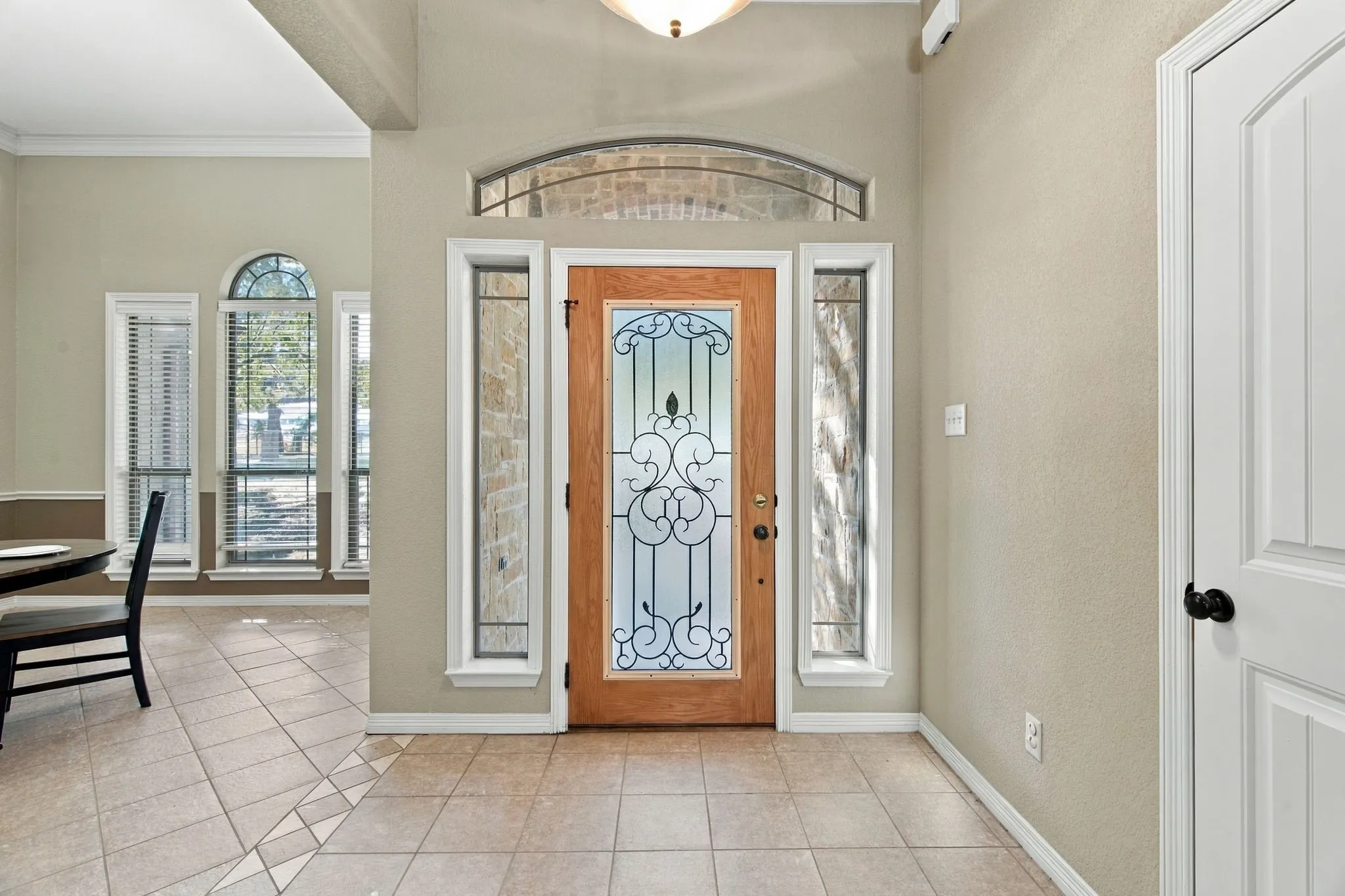 Single Family Residence For Sale in Parker County , 108 Cedar Ranch Drive, Weatherford, Texas 76087, 4 Bedroom, 3 Bathroom, 2 Garage spaces, 2,671 Sqft, built in 2012, mls#21363193, Real Estate Agent in Weatherford, Homes For Sale in Parker county, Homes For Sale in Weatherford, Realtor in Weatherford Texas, Real Estate Brokerage Independent Realty Texas, Luminita Cordes Realtor