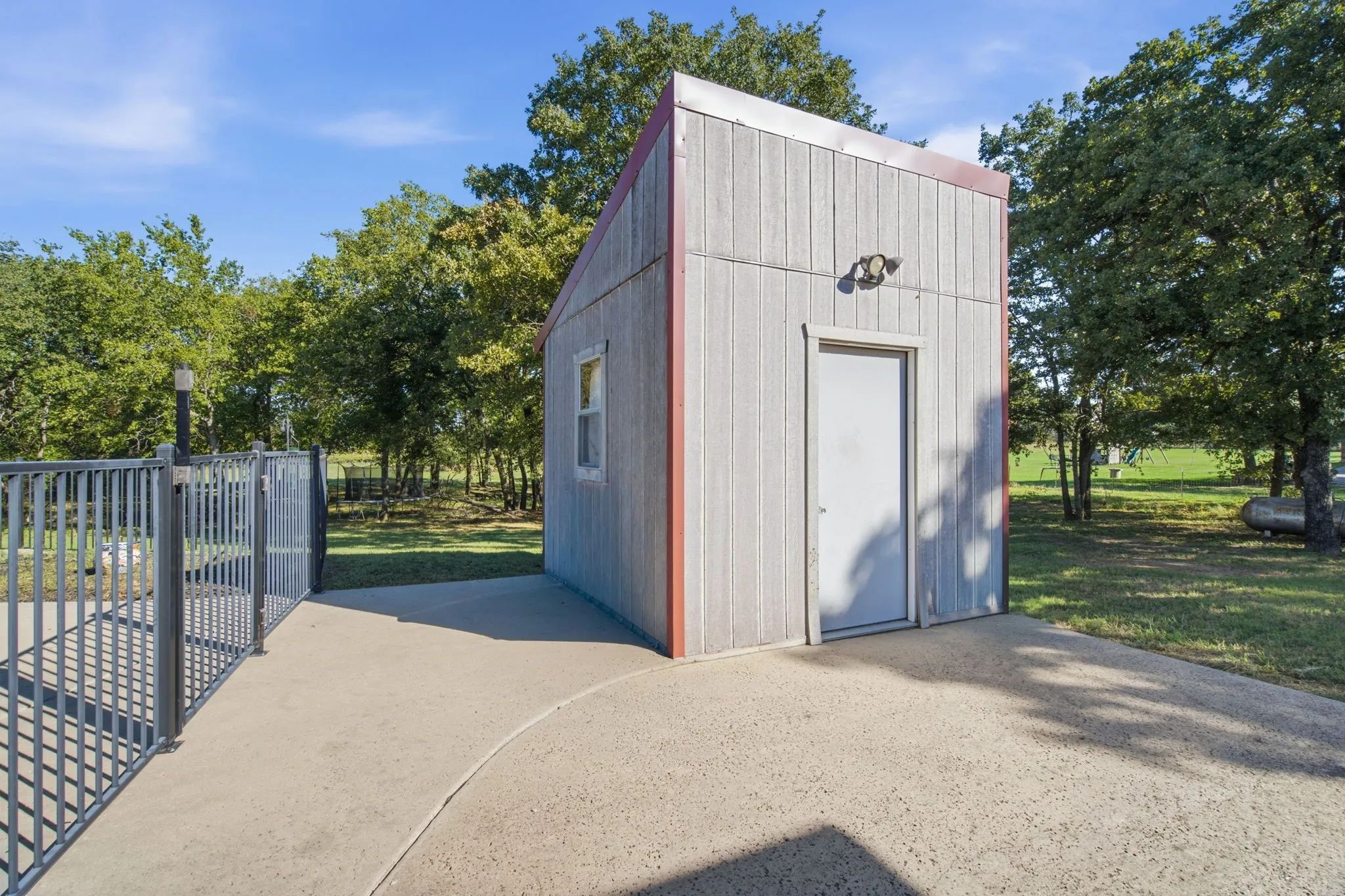 Single Family Residence For Sale in Parker County , 108 Cedar Ranch Drive, Weatherford, Texas 76087, 4 Bedroom, 3 Bathroom, 2 Garage spaces, 2,671 Sqft, built in 2012, mls#21363193, Real Estate Agent in Weatherford, Homes For Sale in Parker county, Homes For Sale in Weatherford, Realtor in Weatherford Texas, Real Estate Brokerage Independent Realty Texas, Luminita Cordes Realtor