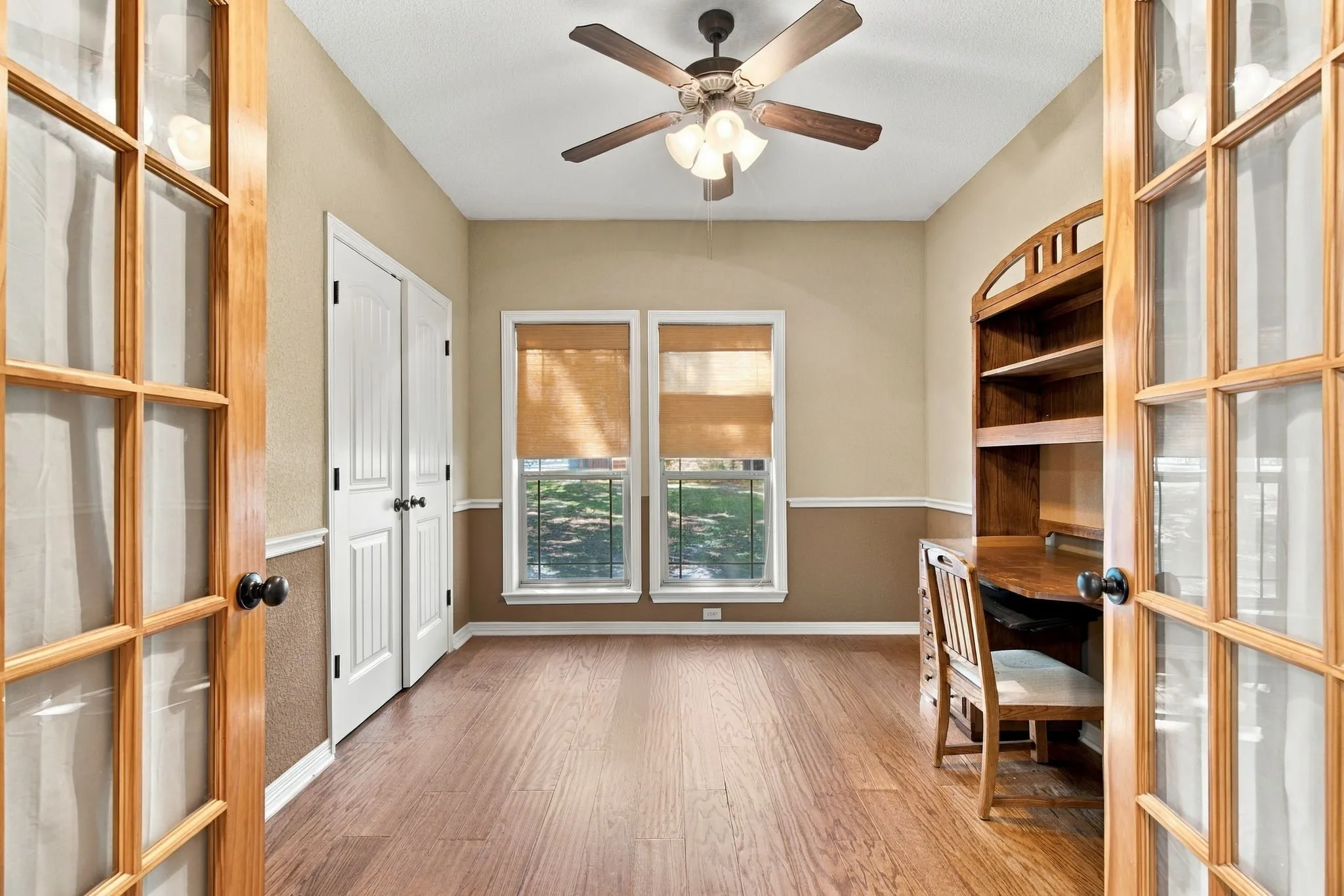 Single Family Residence For Sale in Parker County , 108 Cedar Ranch Drive, Weatherford, Texas 76087, 4 Bedroom, 3 Bathroom, 2 Garage spaces, 2,671 Sqft, built in 2012, mls#21363193, Real Estate Agent in Weatherford, Homes For Sale in Parker county, Homes For Sale in Weatherford, Realtor in Weatherford Texas, Real Estate Brokerage Independent Realty Texas, Luminita Cordes Realtor