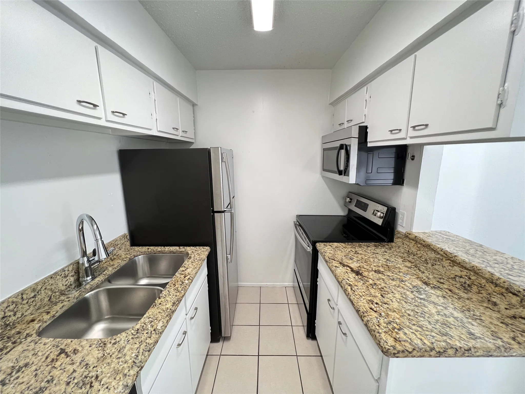 Apartment For Rent in Dallas County , 4044 Buena Vista Street 103, Dallas, Texas 75204, 1 Bedroom, 1 Bathroom, Garage spaces, 544 Sqft, built in 1972, mls#21408166, Real Estate Agent in Dallas, Homes For Rent in Dallas county, Homes For Rent in Dallas, Realtor in Dallas Texas, Real Estate Brokerage Independent Realty Texas, Luminita Cordes Realtor