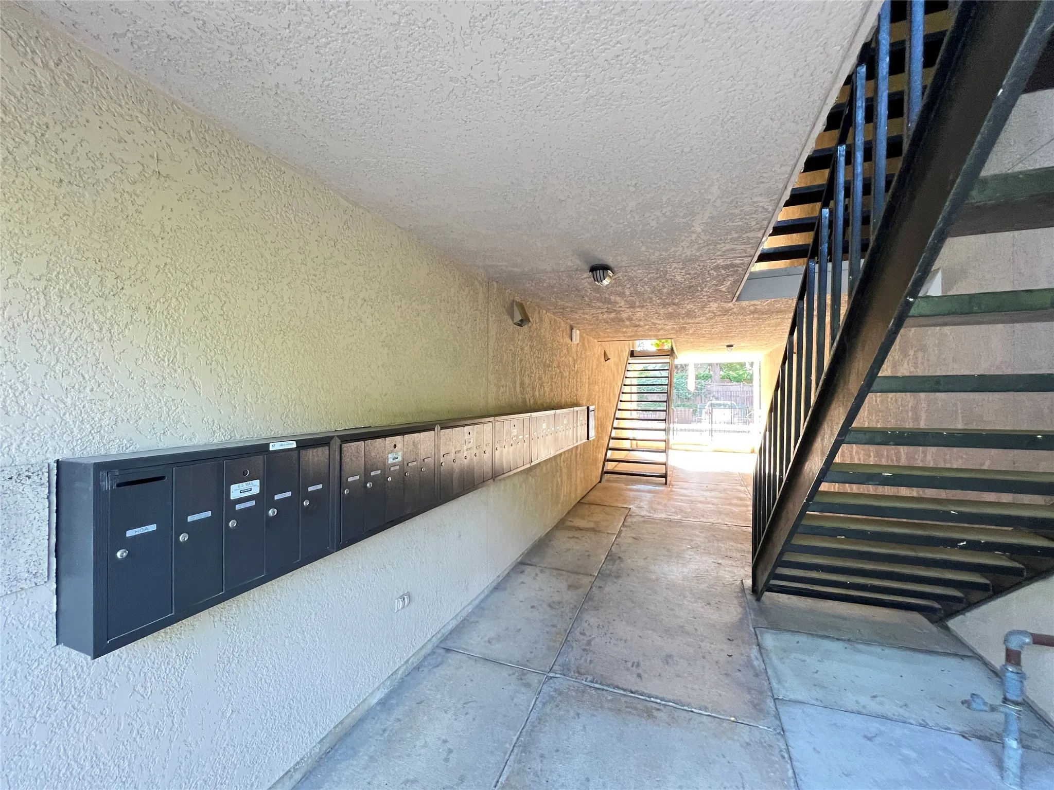 Apartment For Rent in Dallas County , 4044 Buena Vista Street 103, Dallas, Texas 75204, 1 Bedroom, 1 Bathroom, Garage spaces, 544 Sqft, built in 1972, mls#21408166, Real Estate Agent in Dallas, Homes For Rent in Dallas county, Homes For Rent in Dallas, Realtor in Dallas Texas, Real Estate Brokerage Independent Realty Texas, Luminita Cordes Realtor